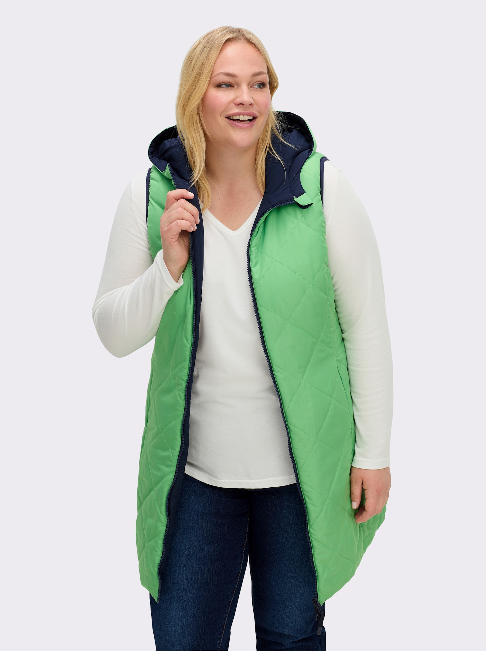 sheego Wendeweste mit Kapuze - tiefblau-apfel