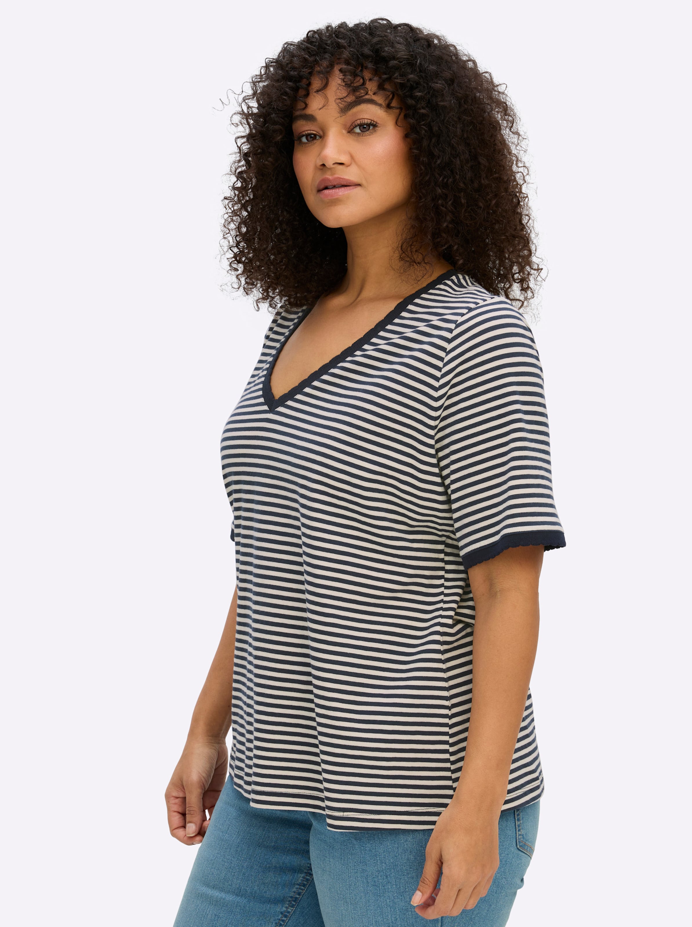 Thumbnail - Ringelshirt