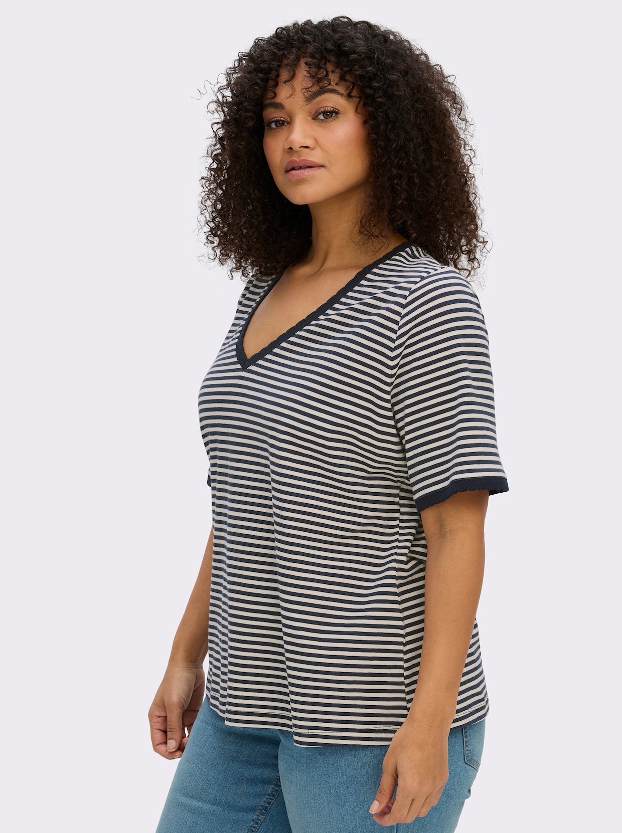 sheego Ringelshirt mit Ajour-Strickband - ecru-tiefblau-geringelt