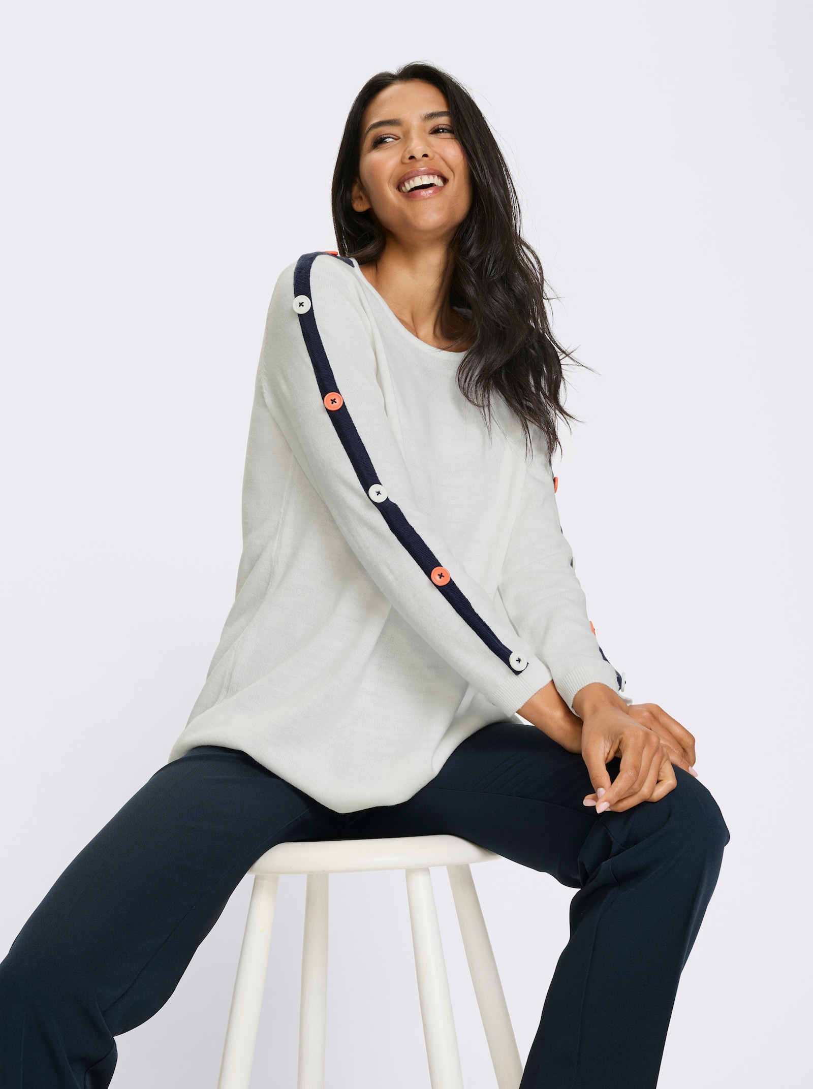 Lange pullover met contrastkleurige strepen - wit/marine