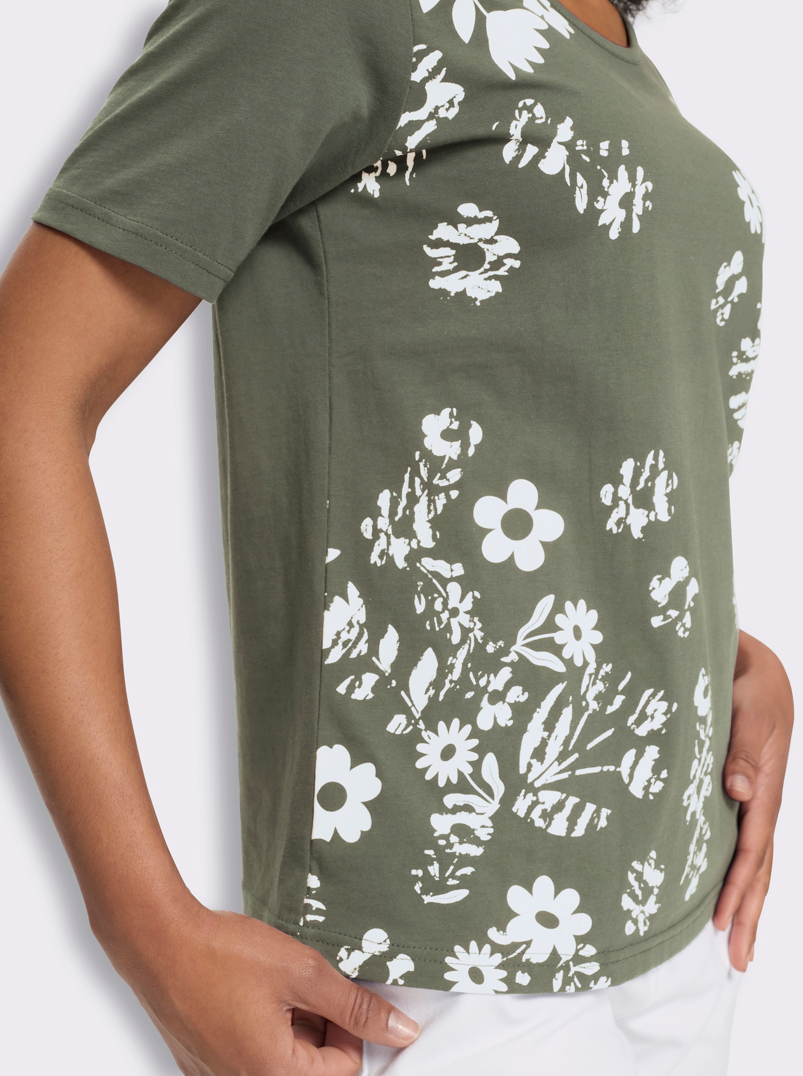 Kurzarmshirt mit Blüten-Druck - khaki-weiß