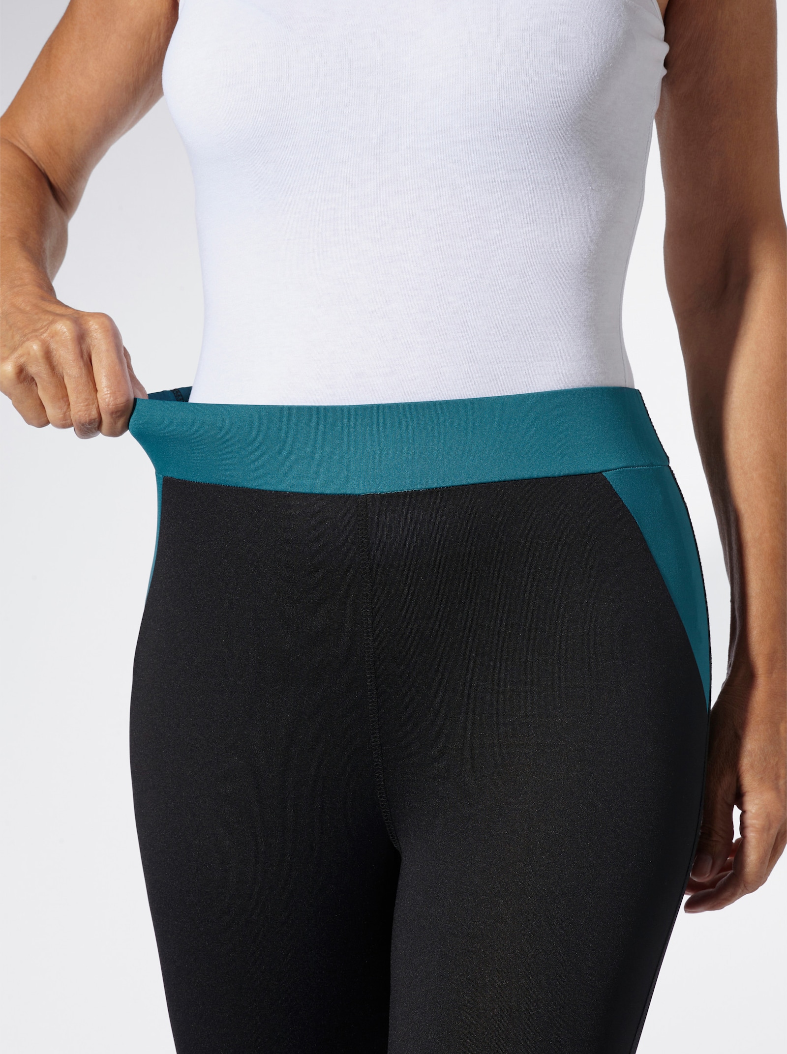 Leggings in atmungsaktiver Qualität - schwarz-petrol