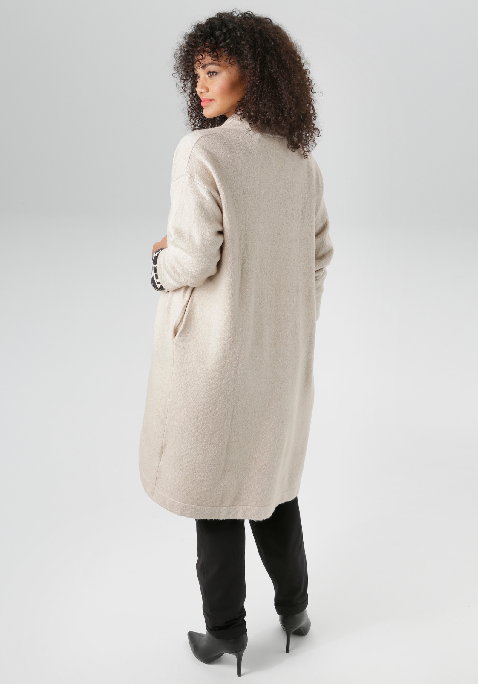 Aniston PLUS Strickjacke - beige meliert