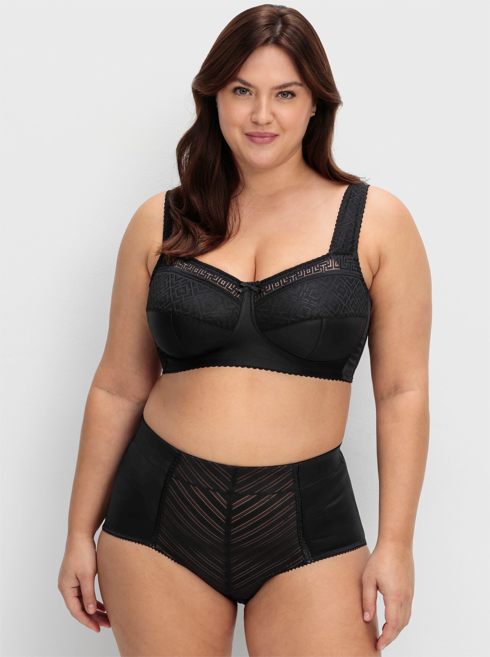 sheego Steunbeha zonder beugel met kanten details - zwart