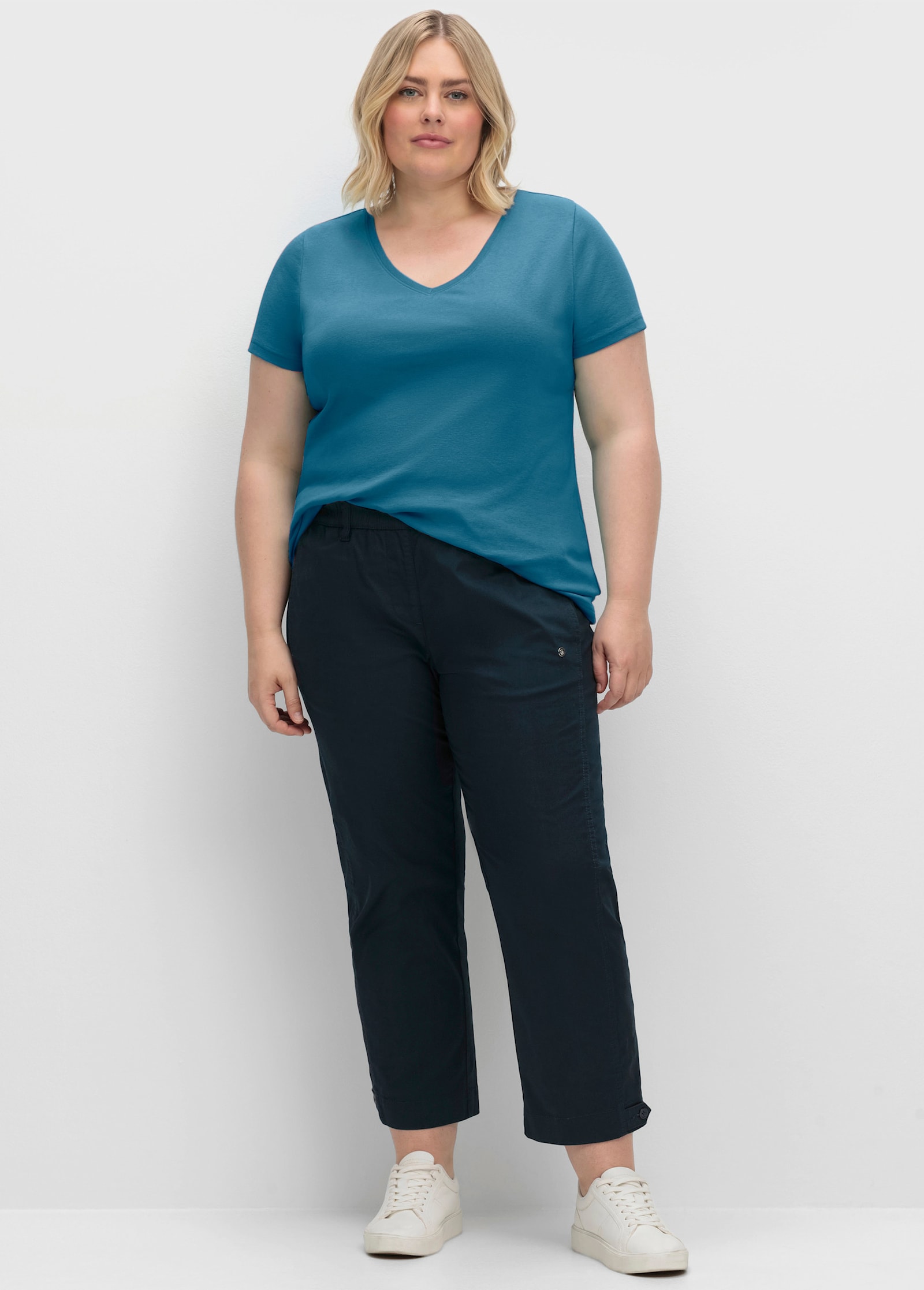 sheego T-Shirt mit V-Ausschnitt, Rippqualität - topas