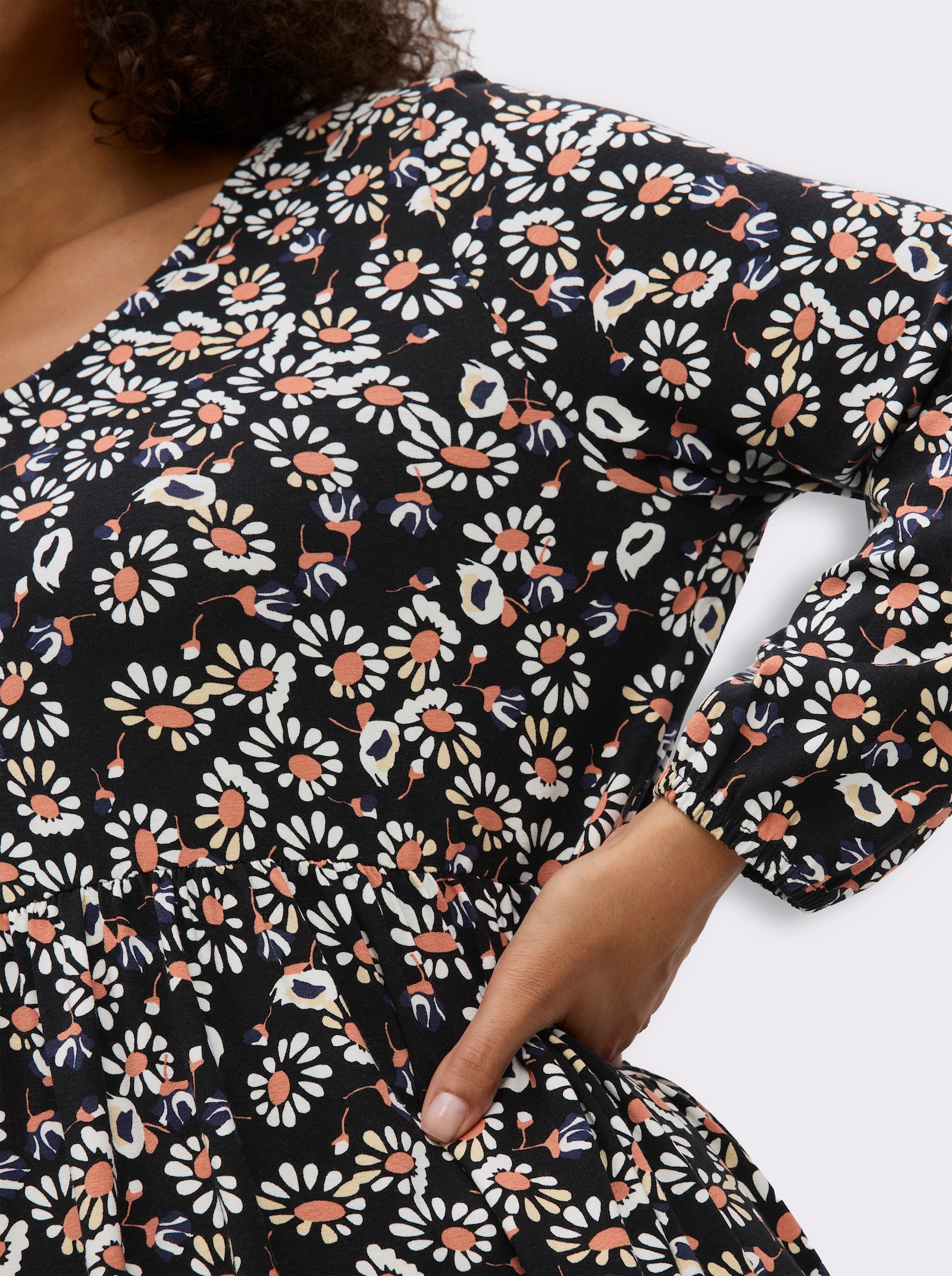 Tunikashirt in A-Linie - schwarz-papaya-bedruckt