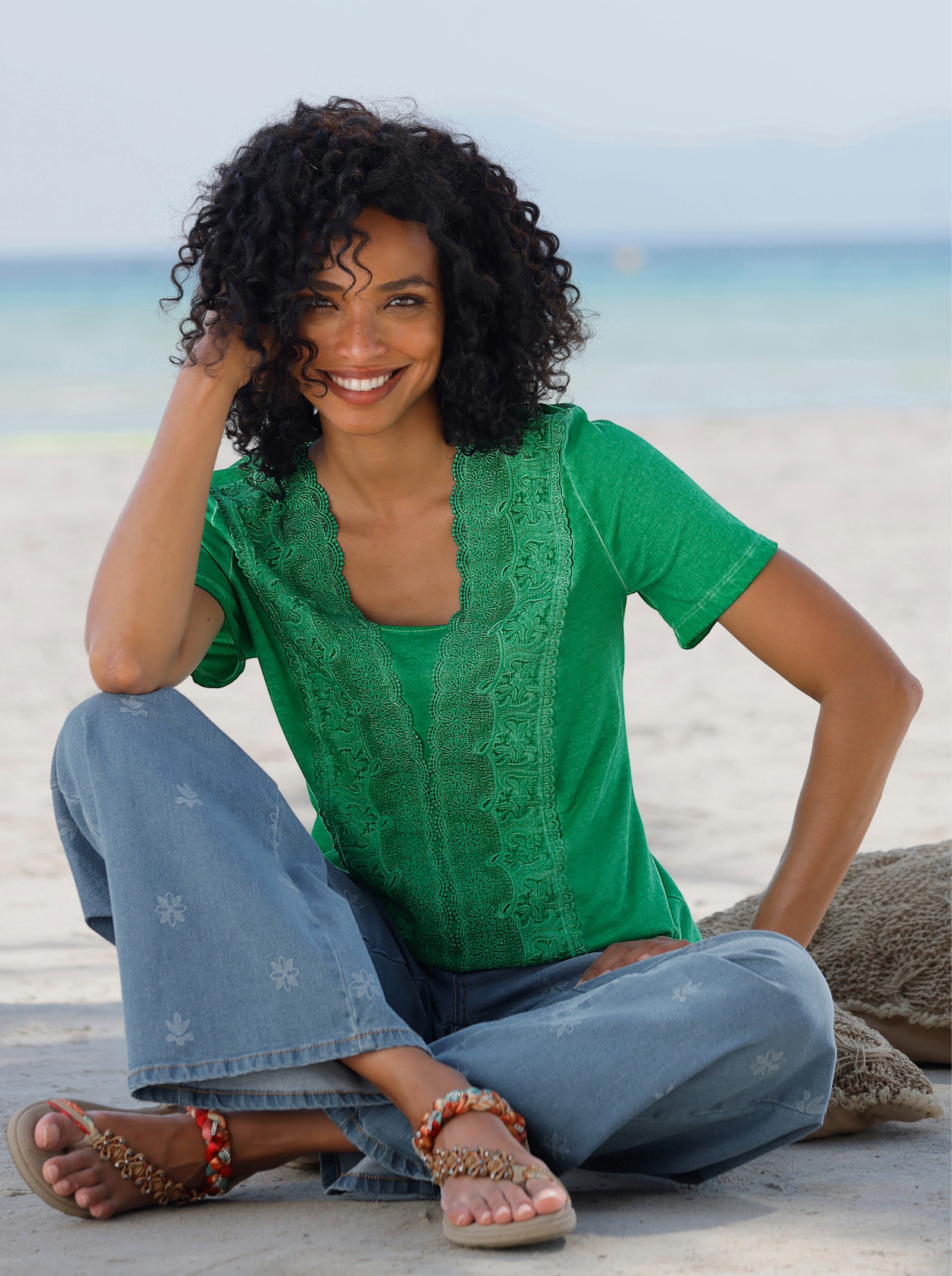 heine Kurzarmshirt mit Spitzenbesatz - grasgrün