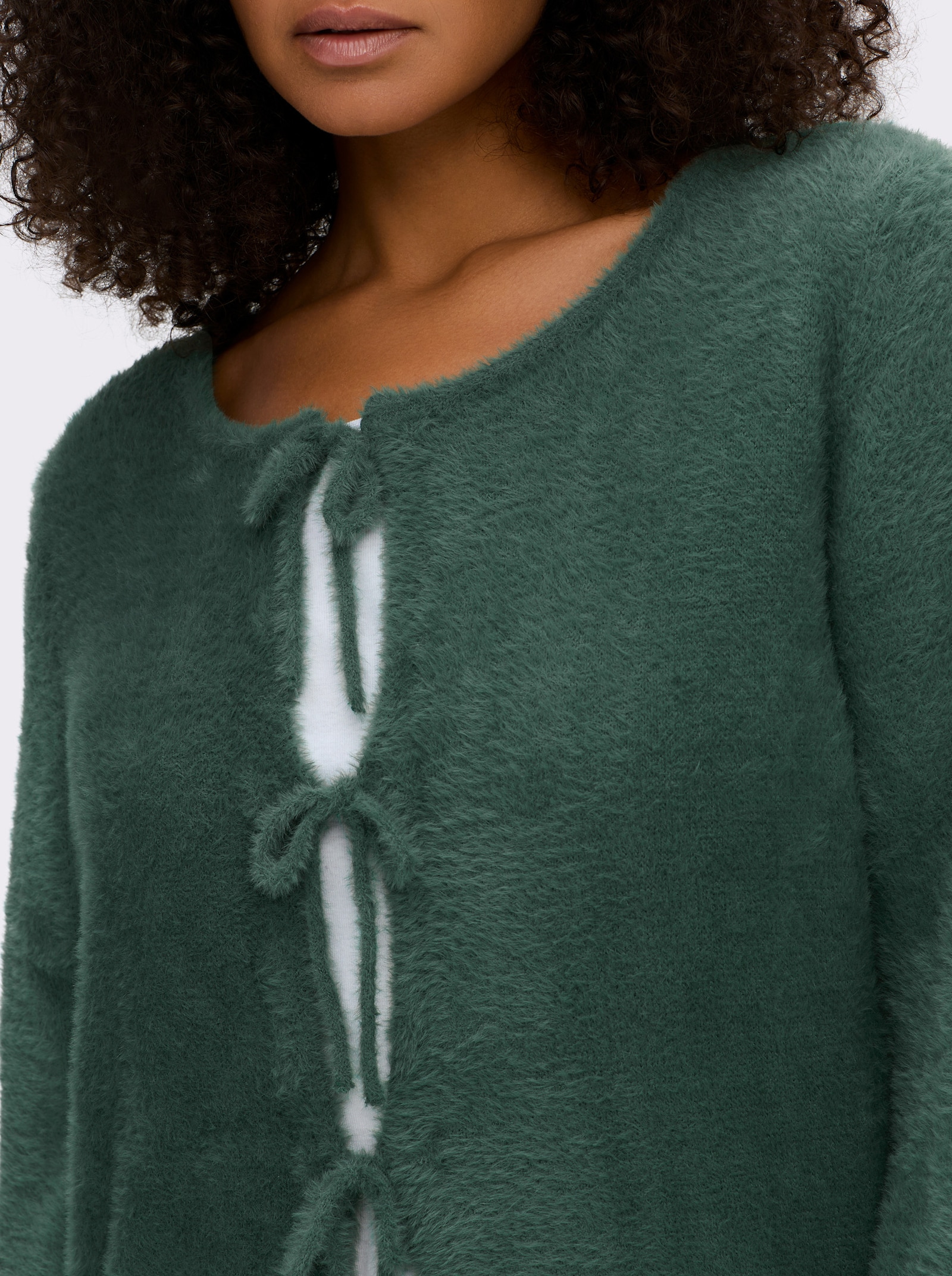 sheego Strickjacke mit Bindebändern und Ballonärmeln - moos