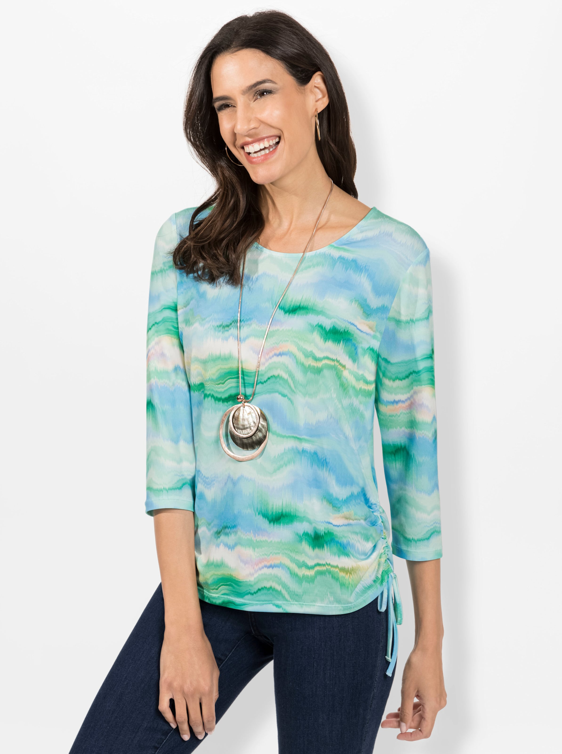 T Shirt  günstig Kaufen-Shirt in blaugrün-smaragd-bedruckt von heine. Shirt in blaugrün-smaragd-bedruckt von heine <![CDATA[Ein Shirt mit Wow-Effekt: Lassen auch Sie sich begeistern von dem fantasievollen Digital-Print in leuchtenden Farben! Mit Rundhals-Ausschnitt, 3/