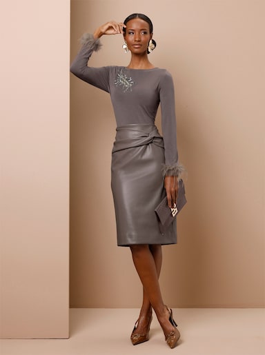 Langarmshirt mit Pailletten und Ziersteinchen - dunkeltaupe