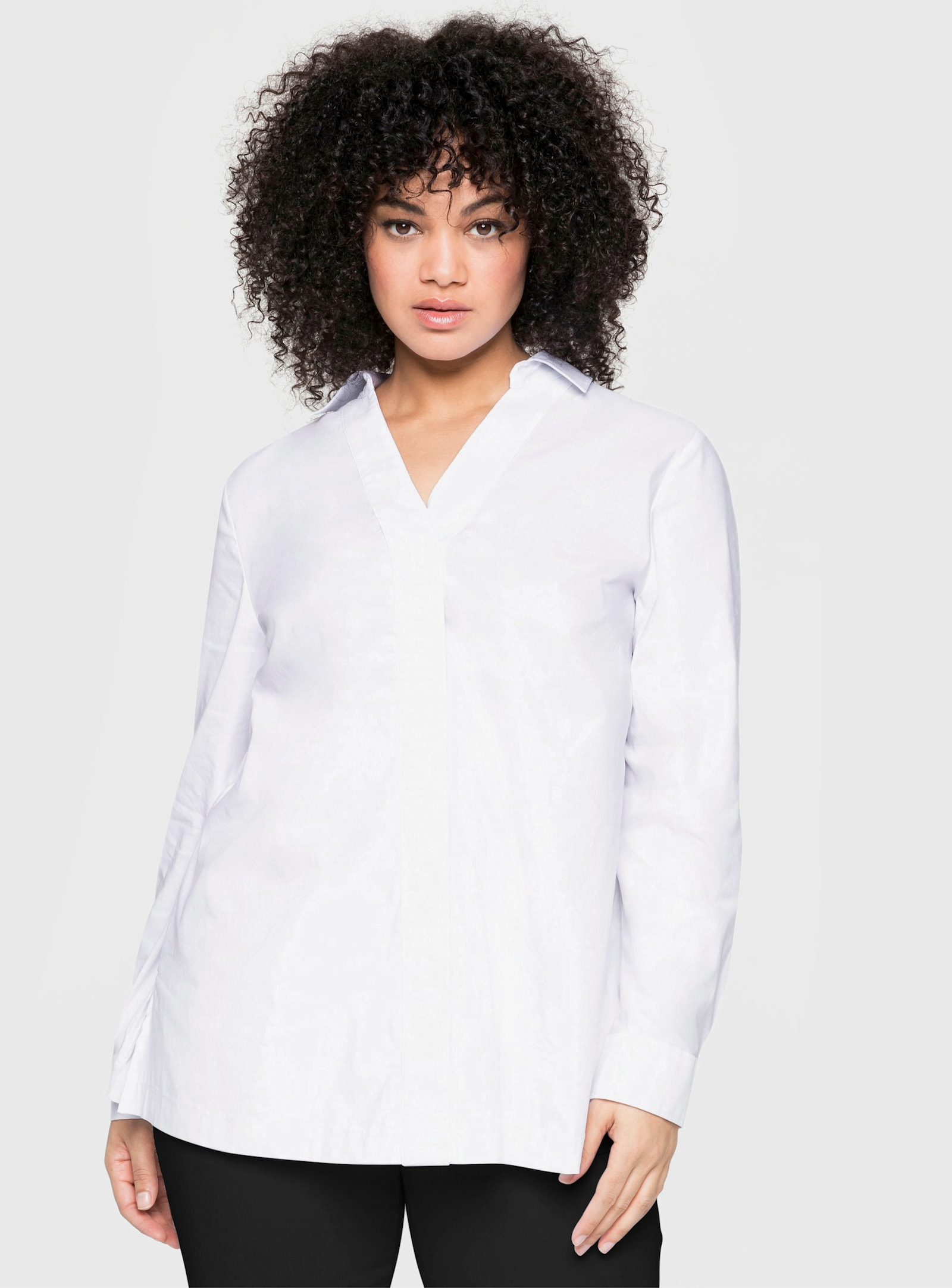 sheego Overhemdblouse met diepe V-hals - wit