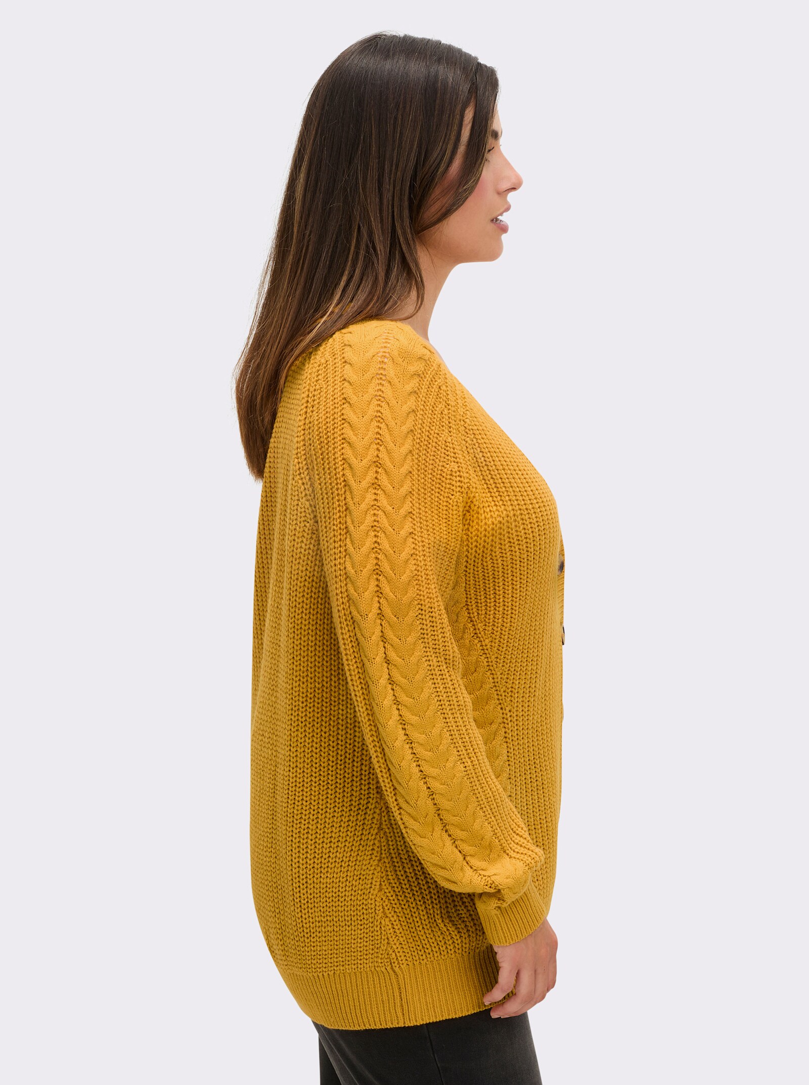 Strickjacke mit Zopfmuster - ocker