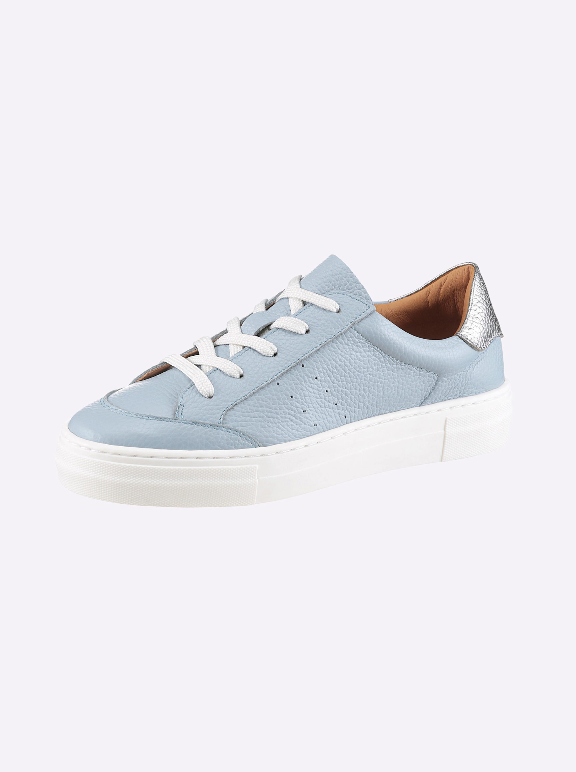 Sneaker