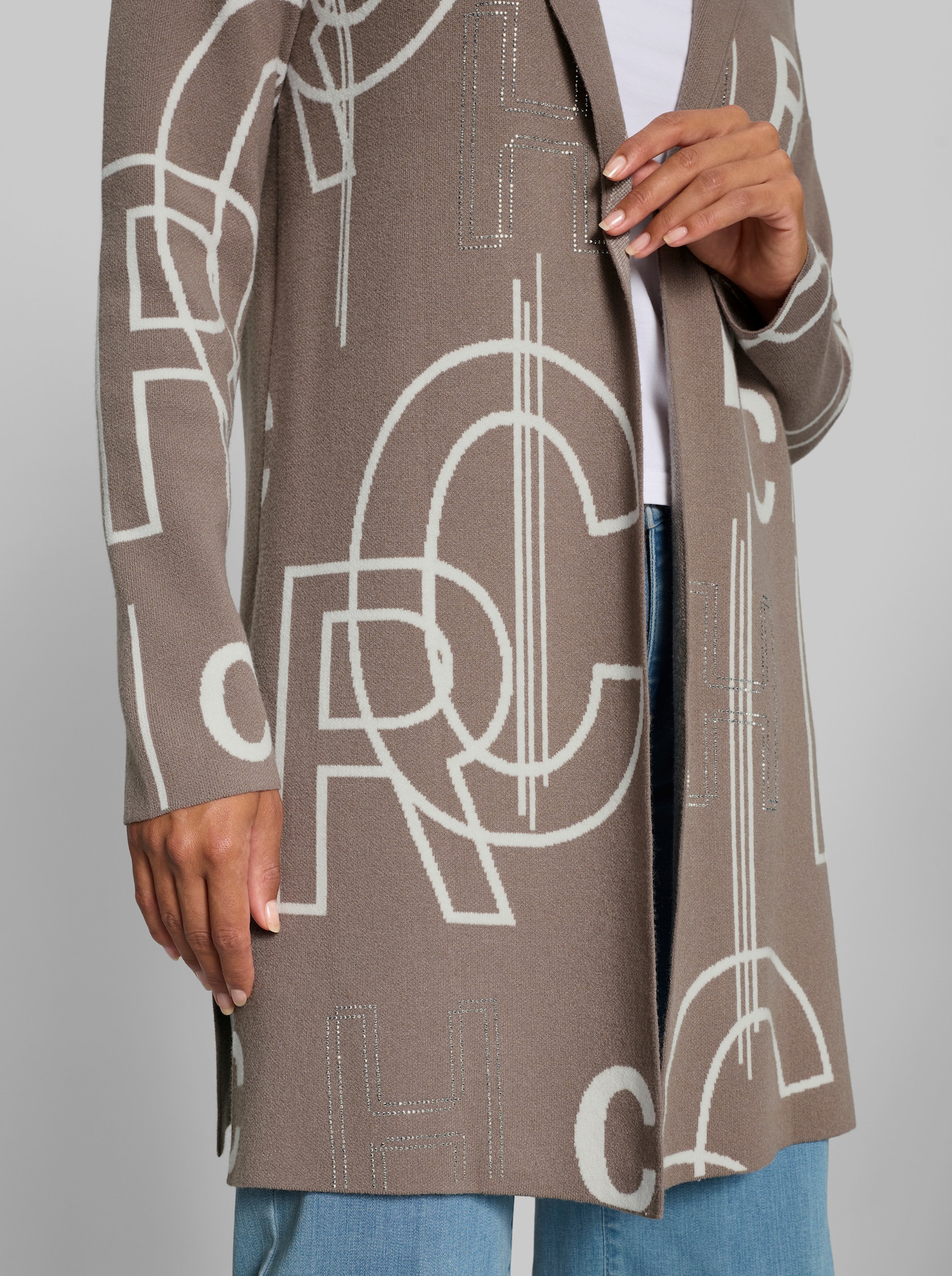 heine Strickmantel mit Lettering - taupe-ecru-gemustert
