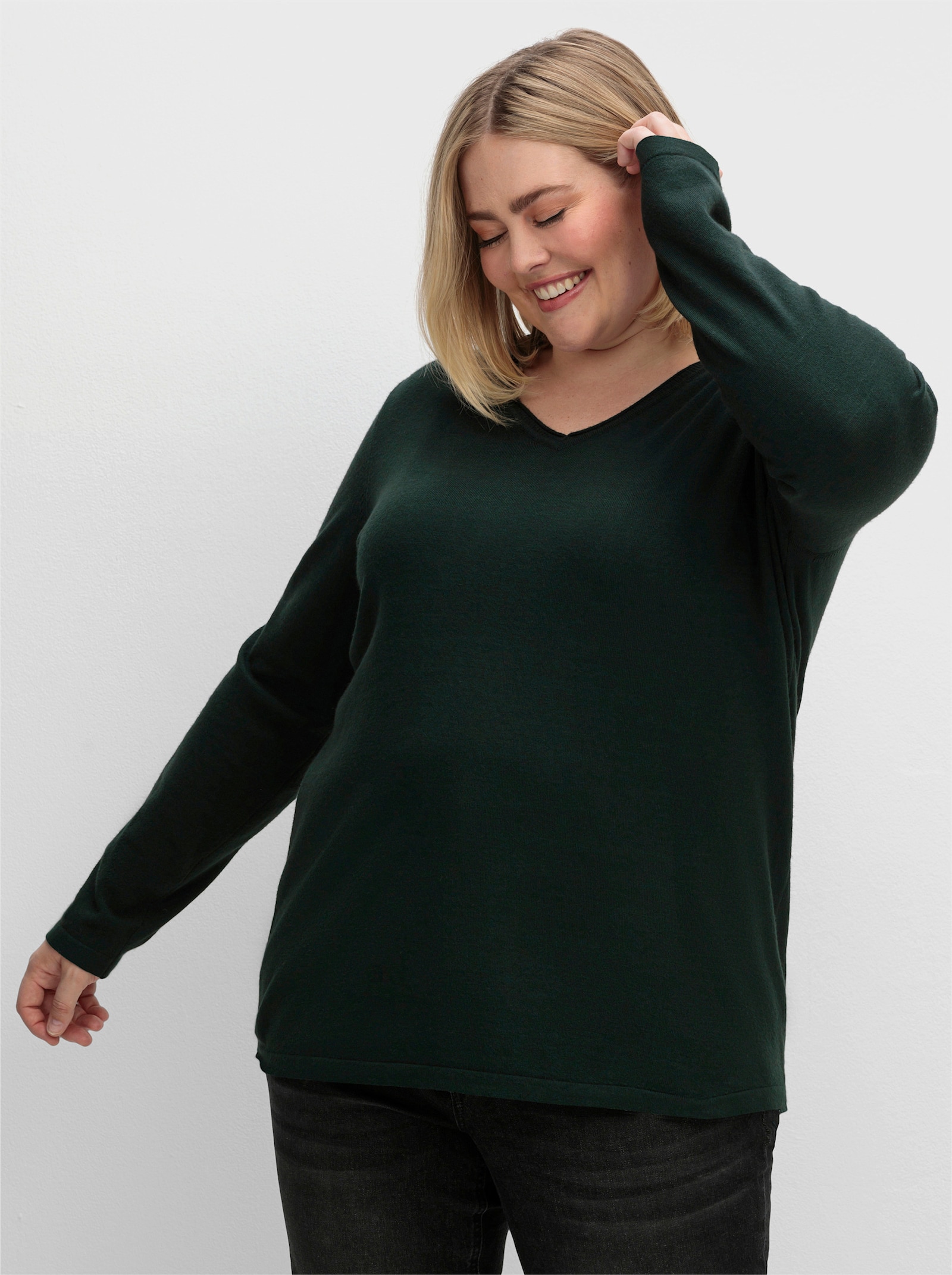 sheego Pullover met V-hals van fluweelzacht materiaal - diepgroen