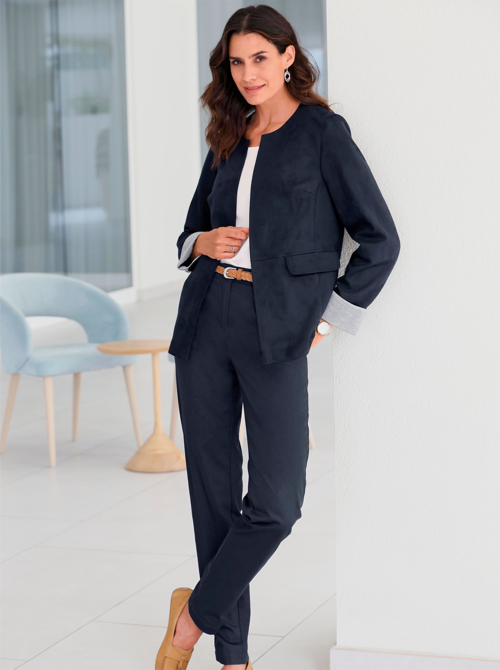 Schlupfbluse mit Seitenschlitzen am Saum - ecru