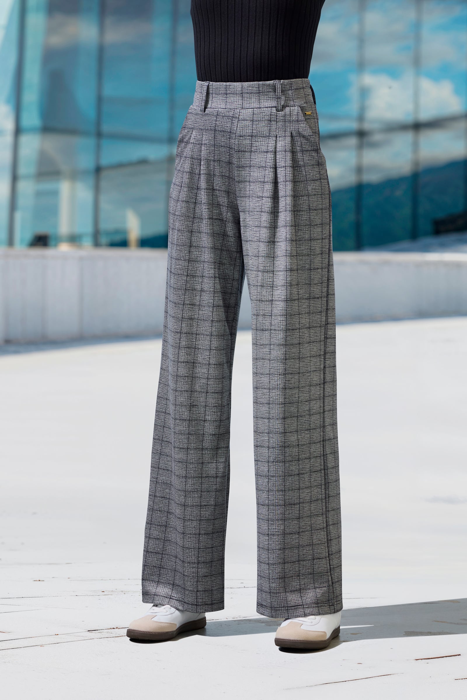 LASCANA Schlupfhose - grau kariert