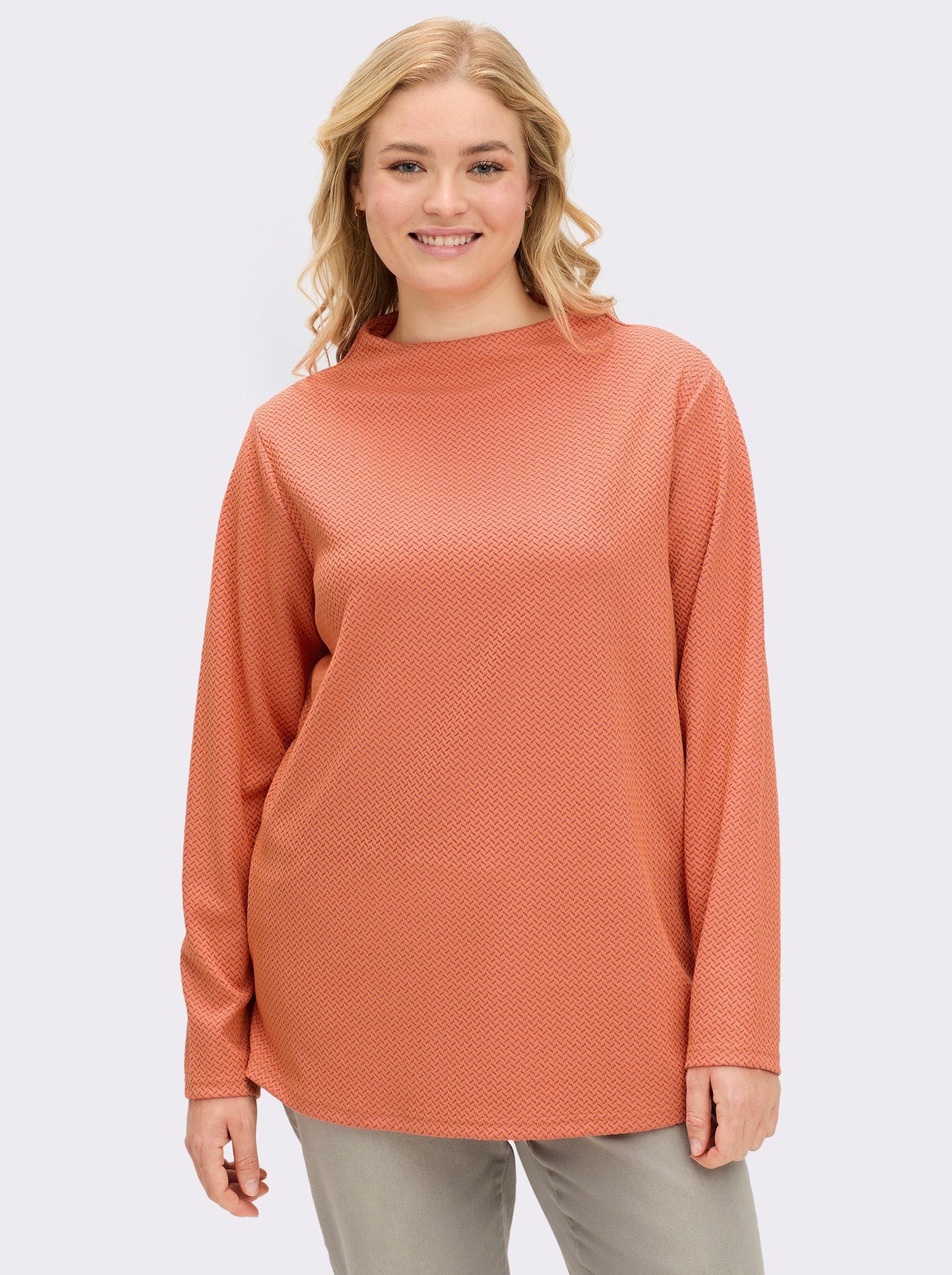 sheego Sweatshirt mit Fischgrät-Jacquardmuster - kirsche-orange-gemustert