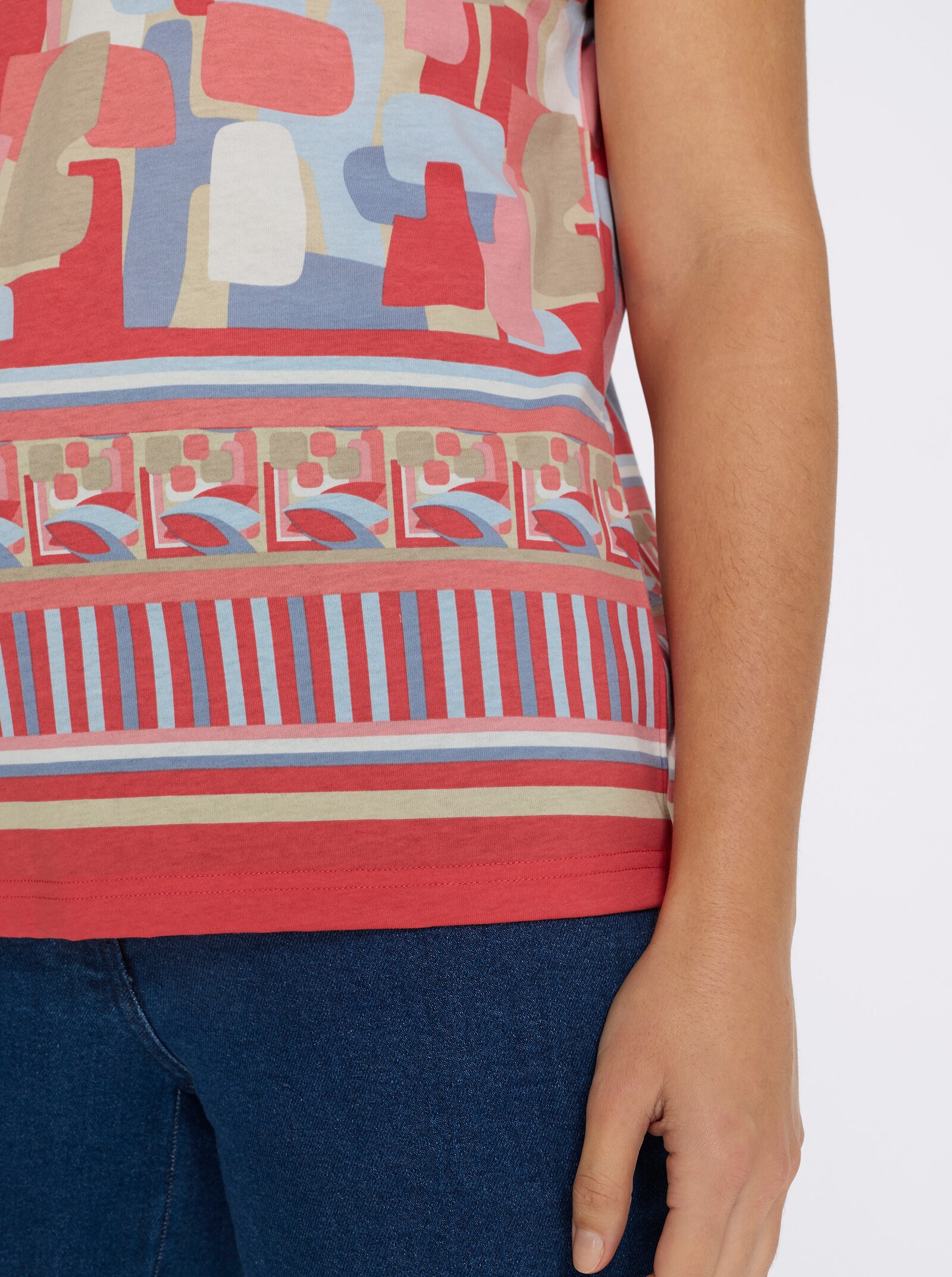 Kurzarmshirt mit buntem Bordüren-Druck - koralle-flamingo-bedruckt