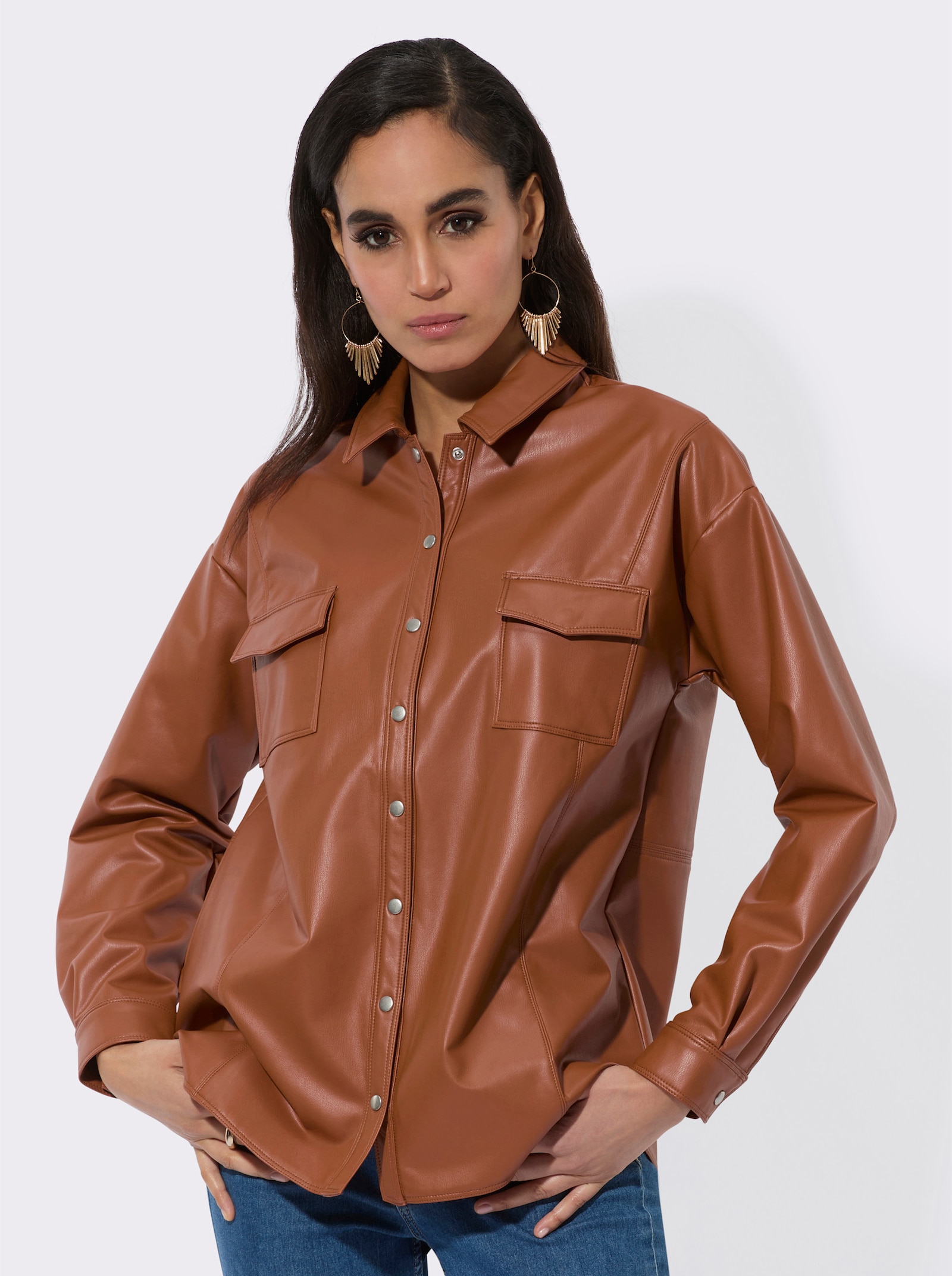 Hemdbluse aus Lederimitat - cognac