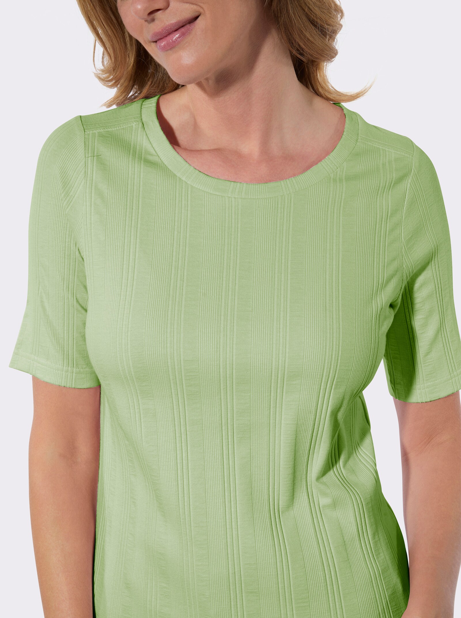 Kurzarmshirt in Rippen-Jersey-Qualität - reseda