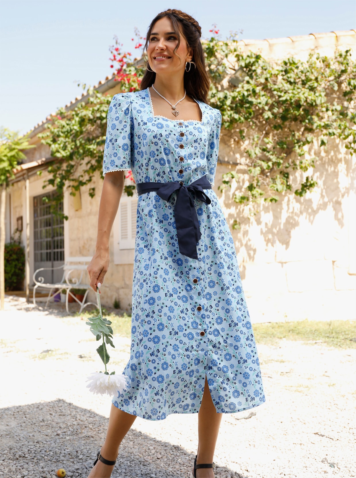 Trachtenkleid - hellblau-marine-bedruckt