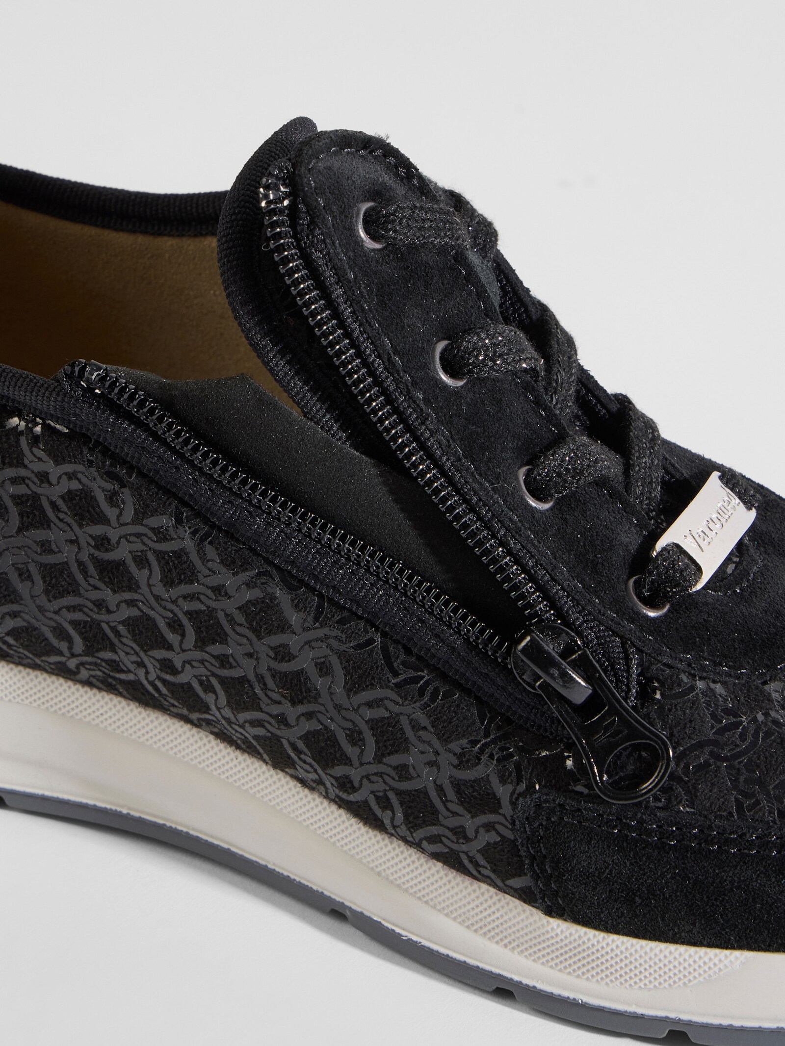 Varomed Sneaker für kräftige und empfindliche Füße - schwarz