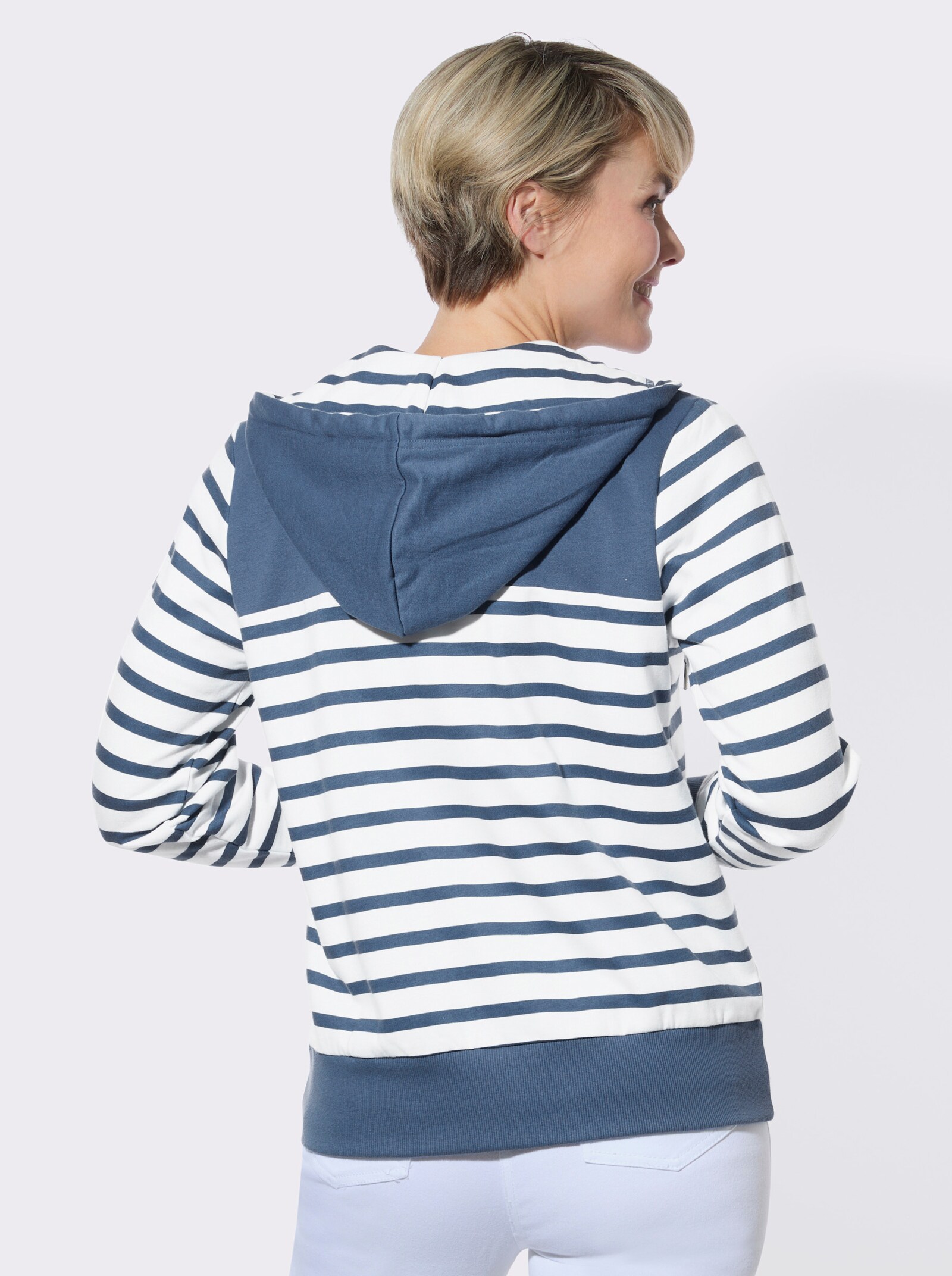 Shirtjacke mit schrägen Vordertaschen - jeansblau-ecru-geringelt