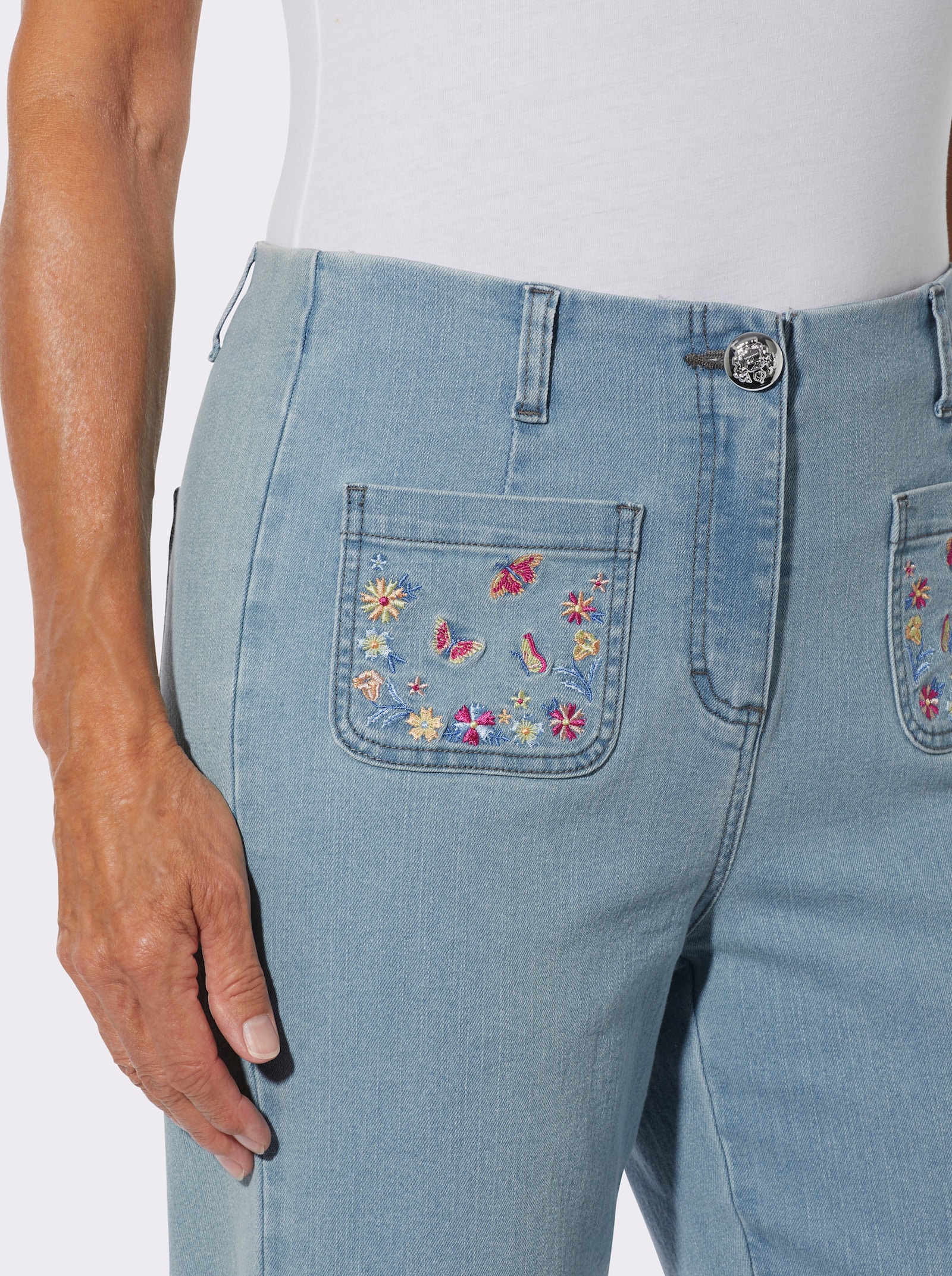 7/8-Jeans mit Stickerei auf den Taschen - blue-bleached