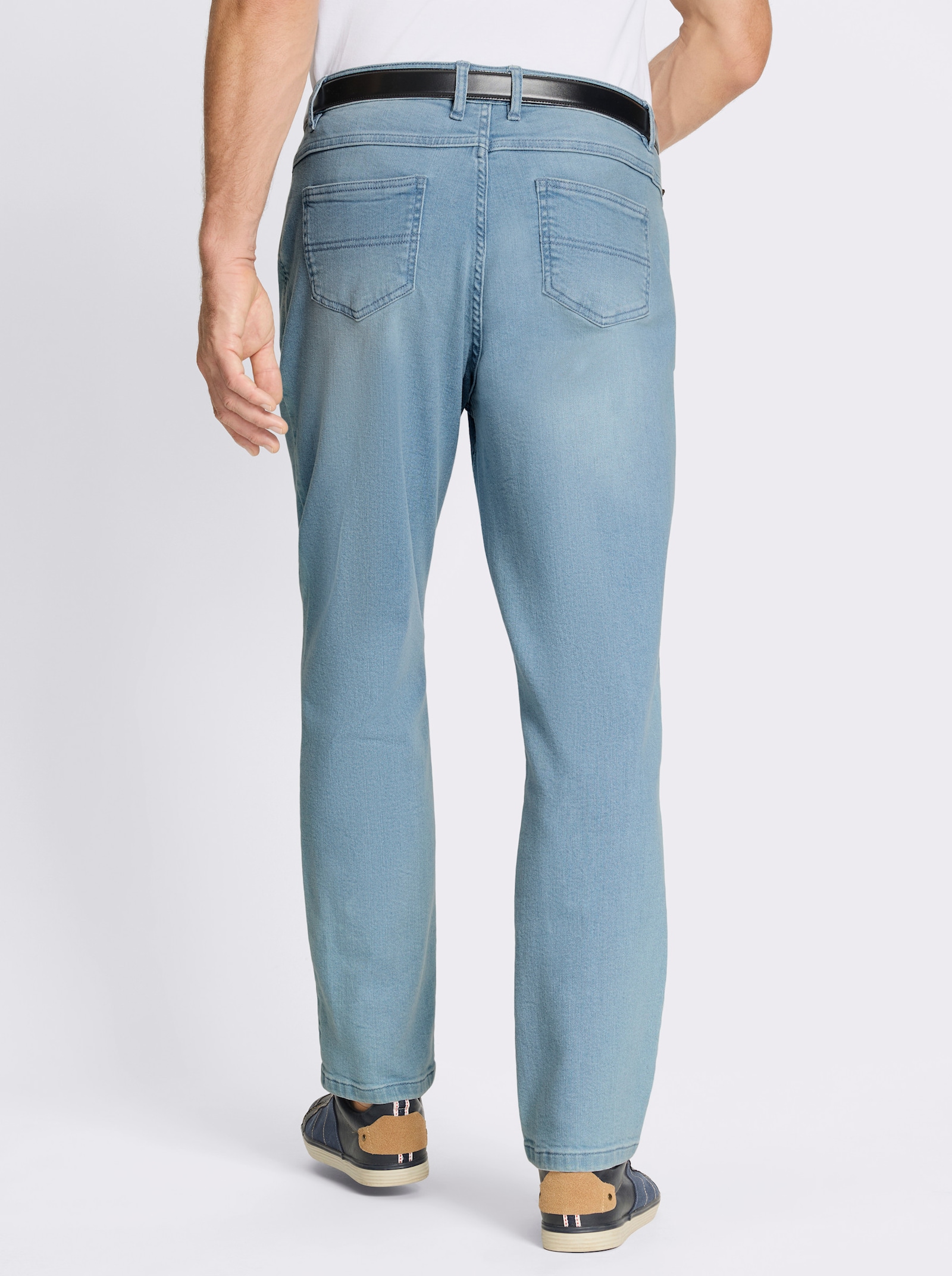 Jeans mit effektvoller Waschung - blue-bleached