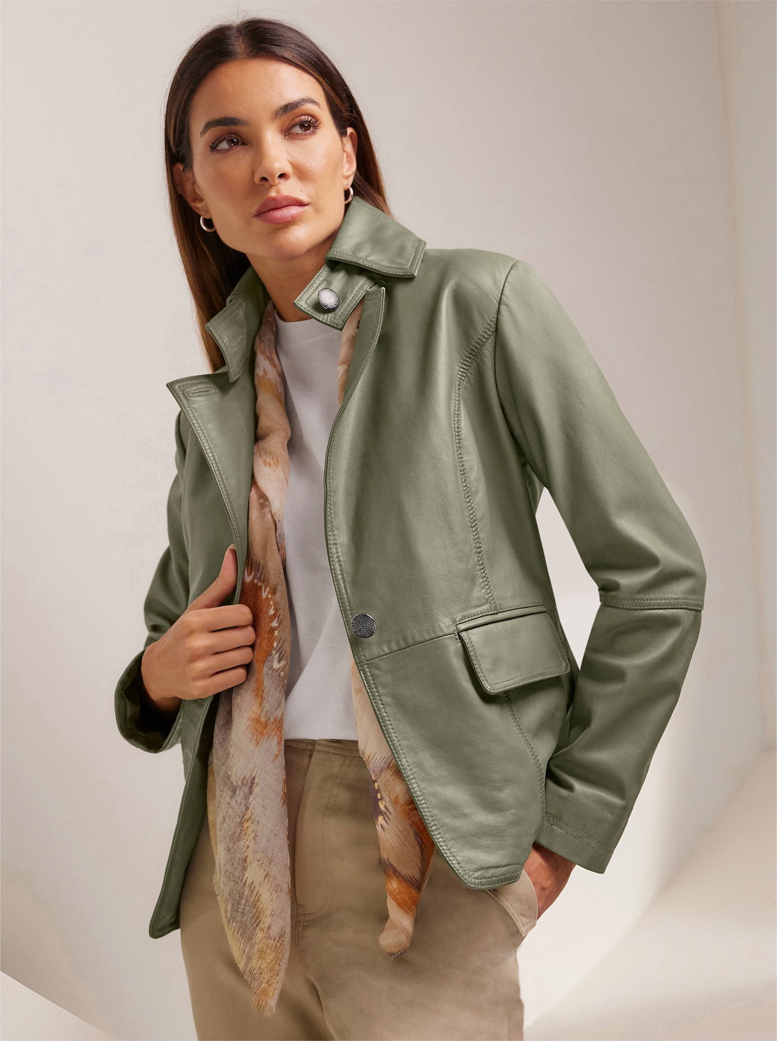 heine Lederblazer in feiner Struktur - khaki
