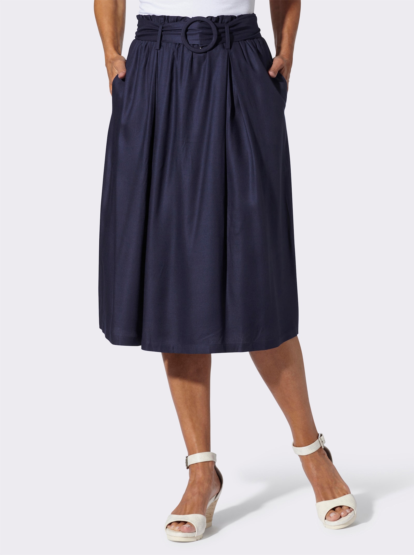 Schlupfrock in schwingender Form - marine