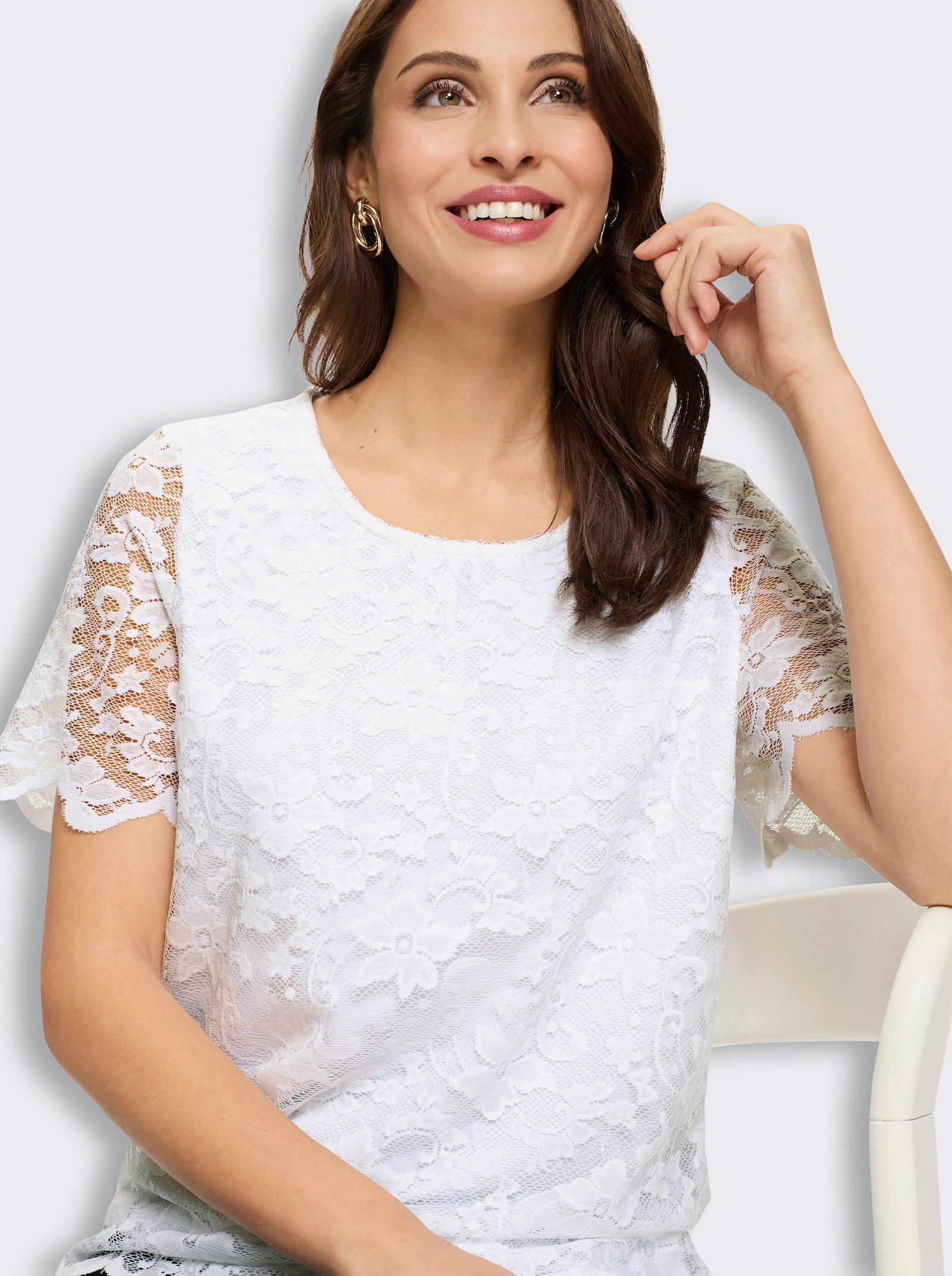 Spitzenshirt mit transparenten Ärmeln - weiß