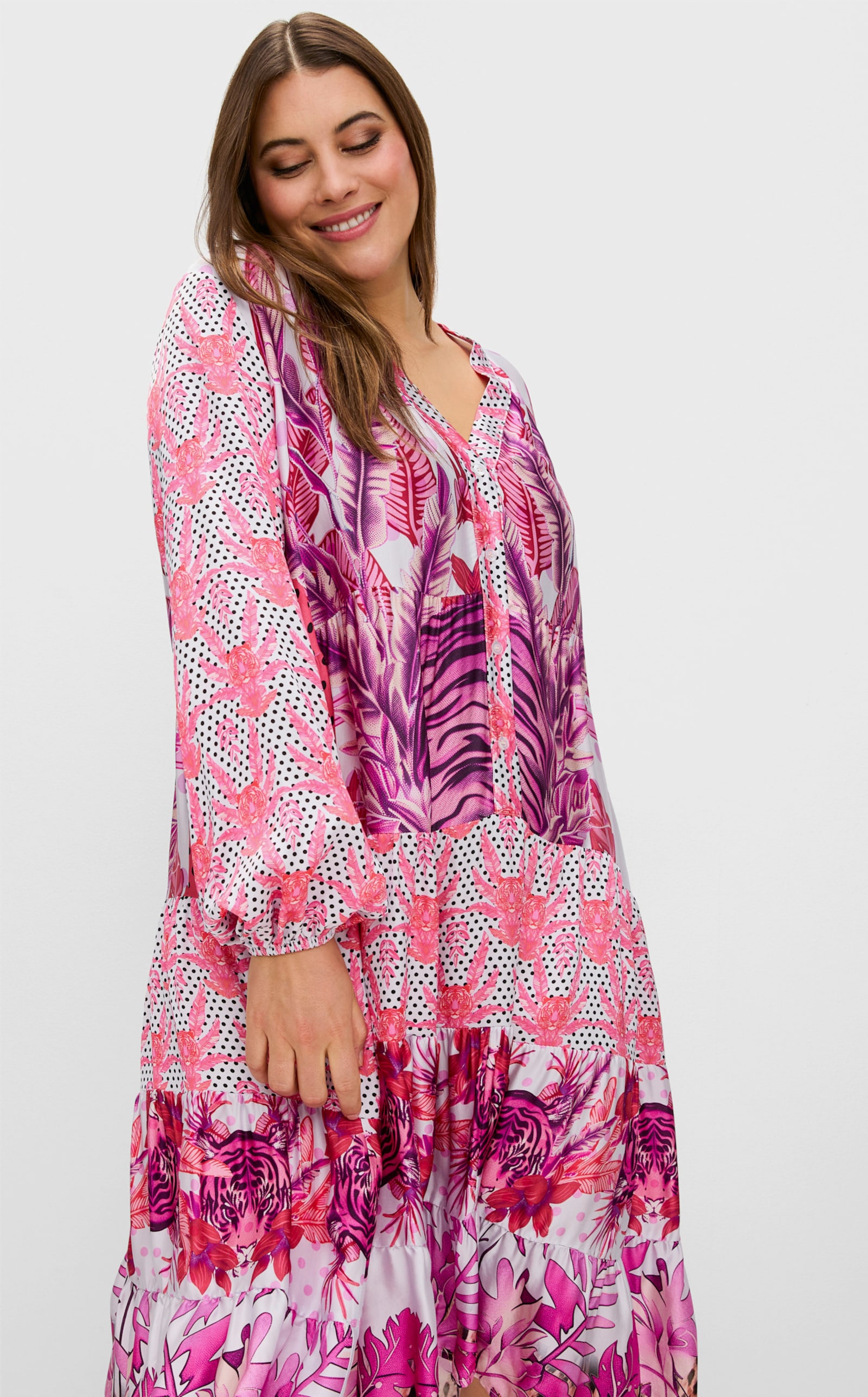 sheego loves miss goodlife Stufenkleid in Knielänge mit Ballonärmeln - pink gemustert