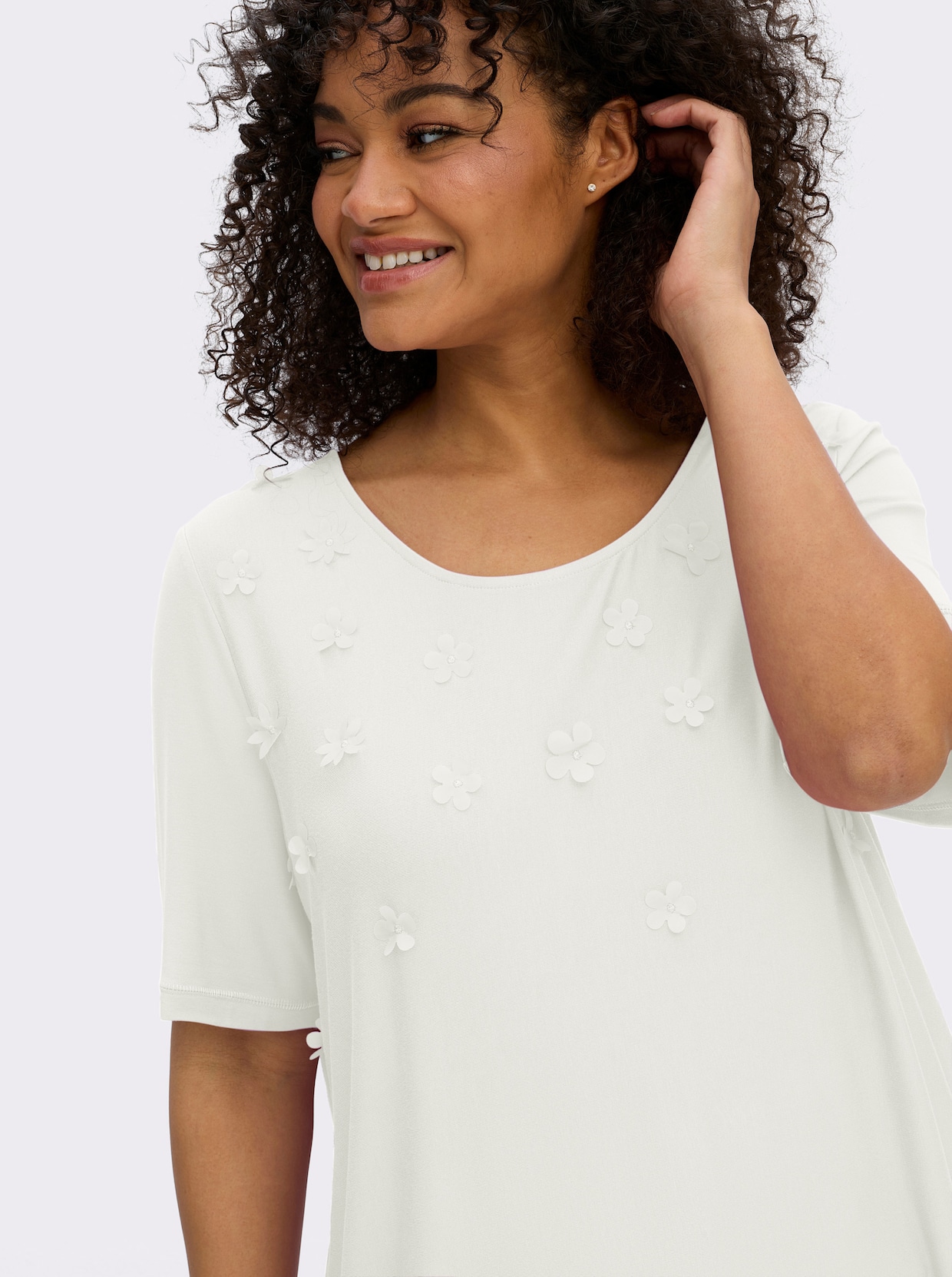 sheego Shirt mit 3D-Blütenapplikationen - ecru