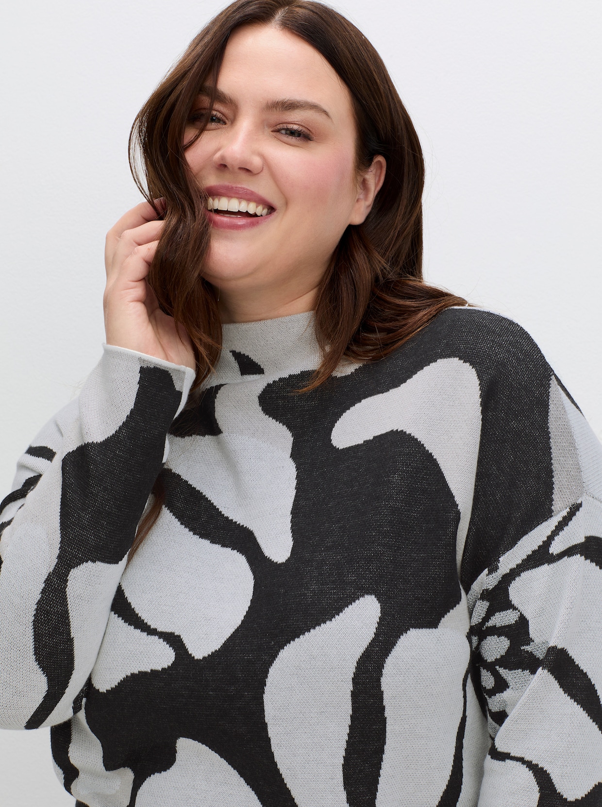 Jacquard-Pullover mit Glitzergarn, floral - schwarz-ecru-gemustert