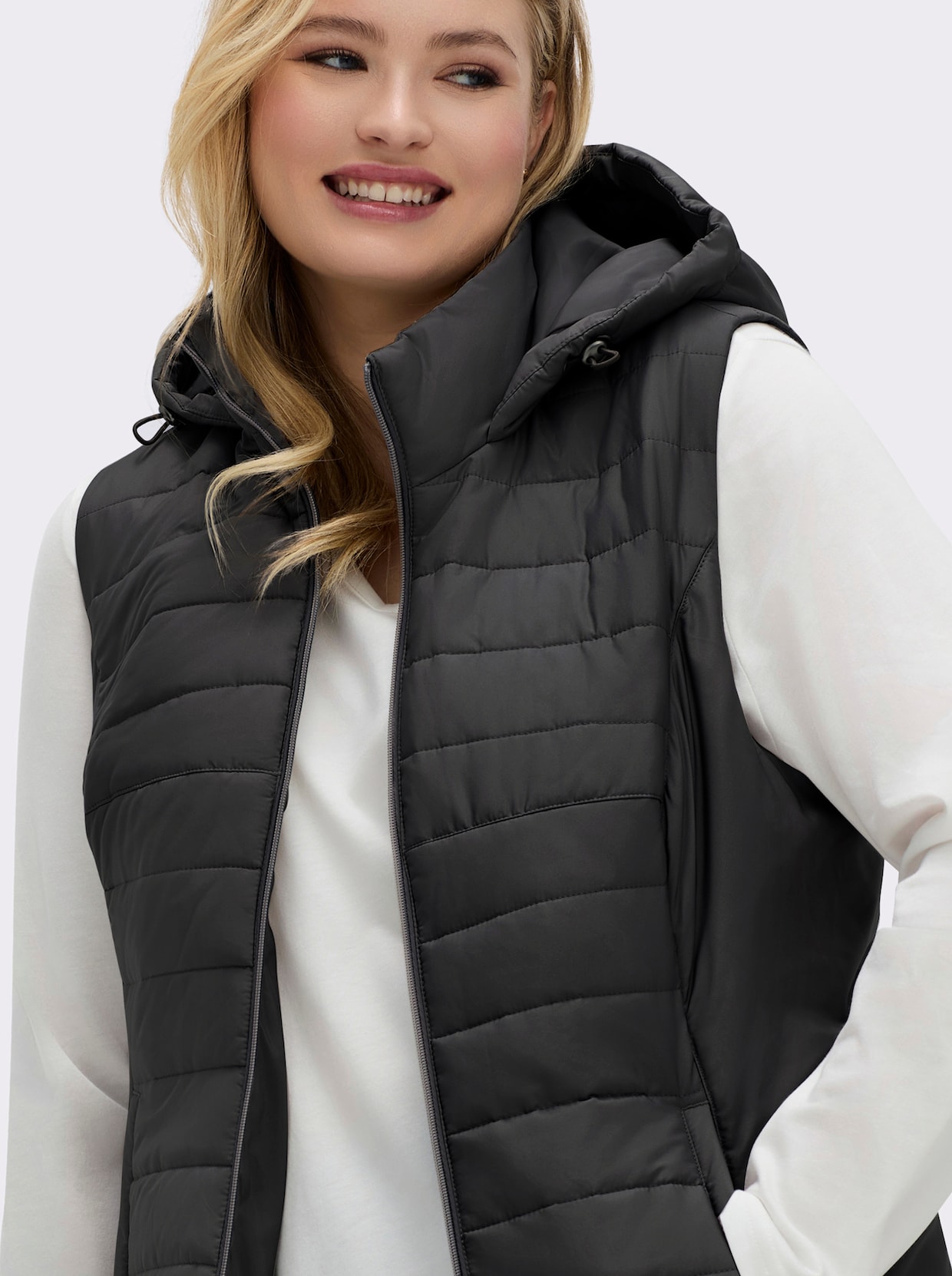 Longweste mit Kapuze - schwarz