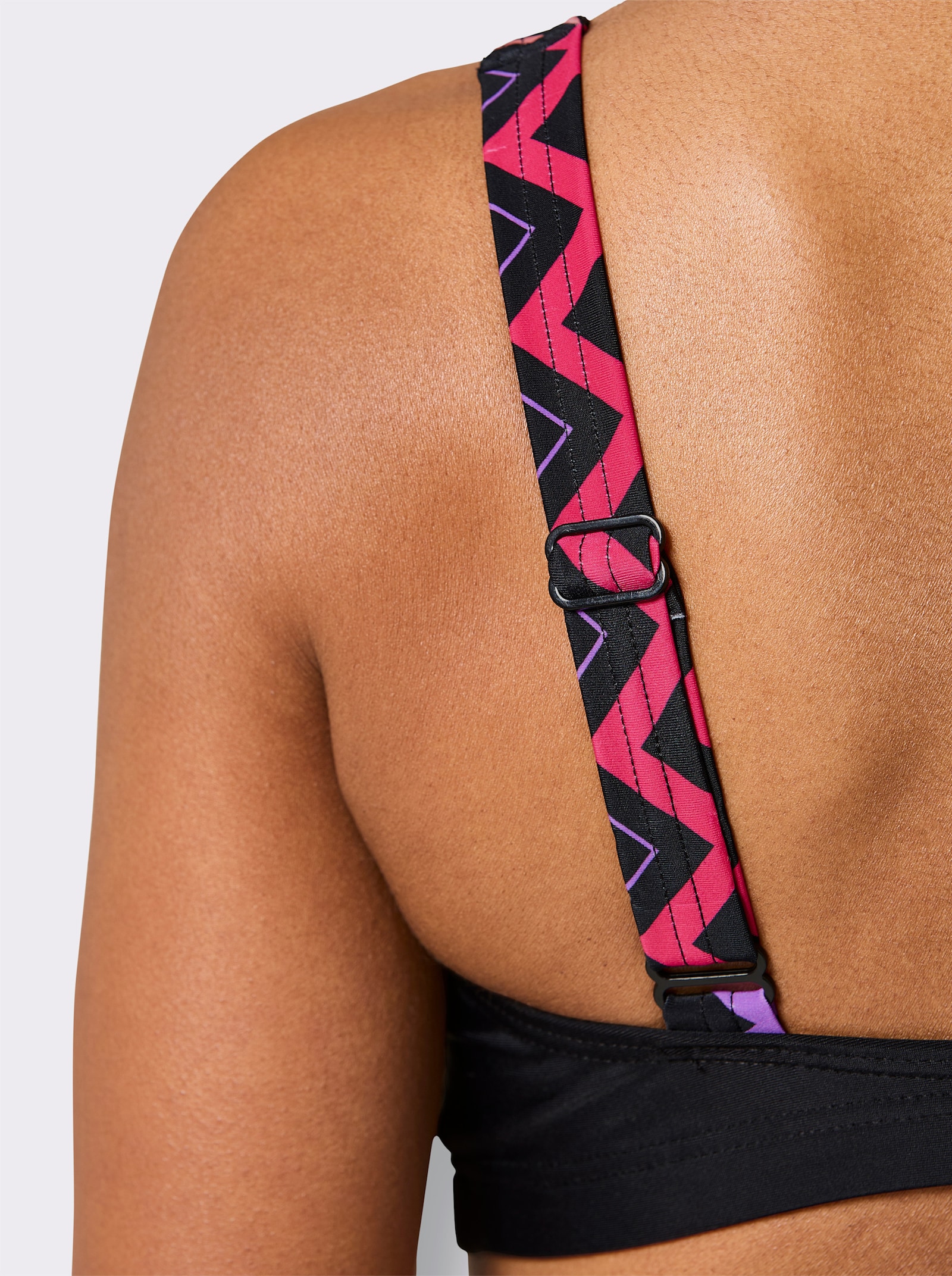 feel good Bikini-Oberteil mit Zick-Zack-Dessin - schwarz-pink-lila
