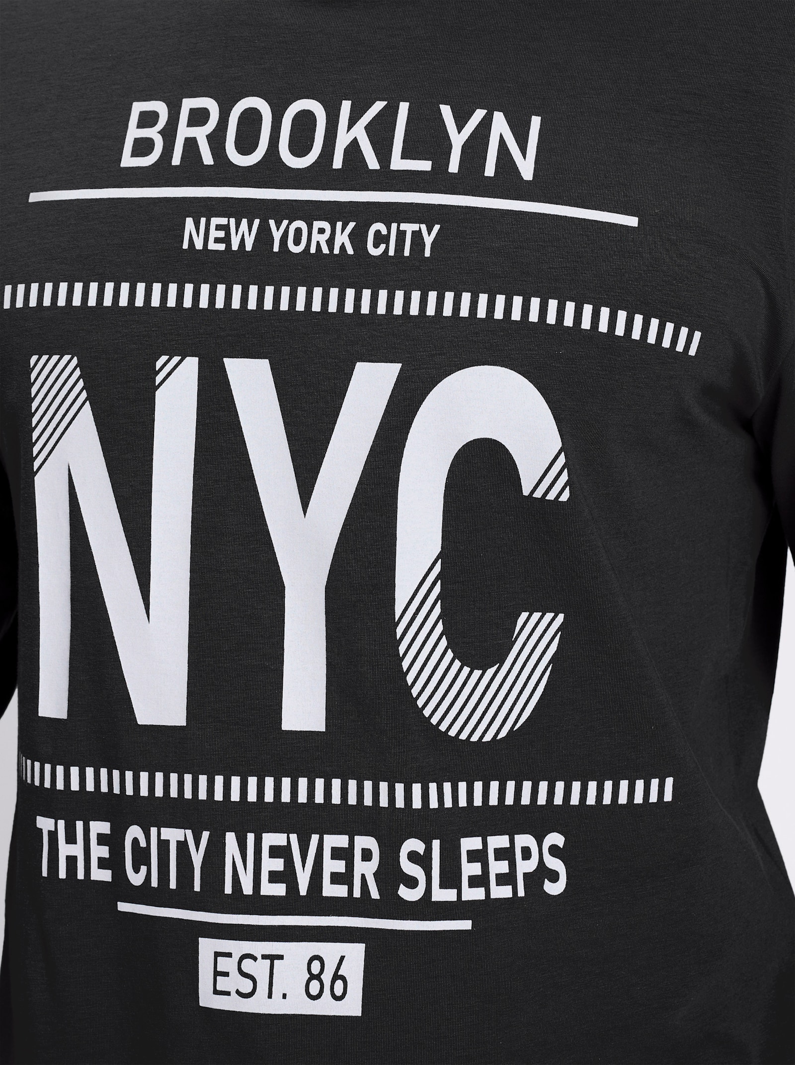 Catamaran Sports Freizeitshirt mit platziertem Druck - schwarz-weiß-bedruckt