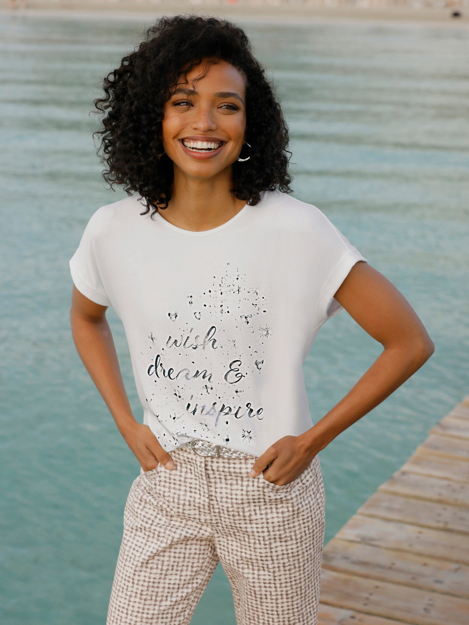 heine Kurzarmshirt mit Glanz-Print - ecru-grau-bedruckt