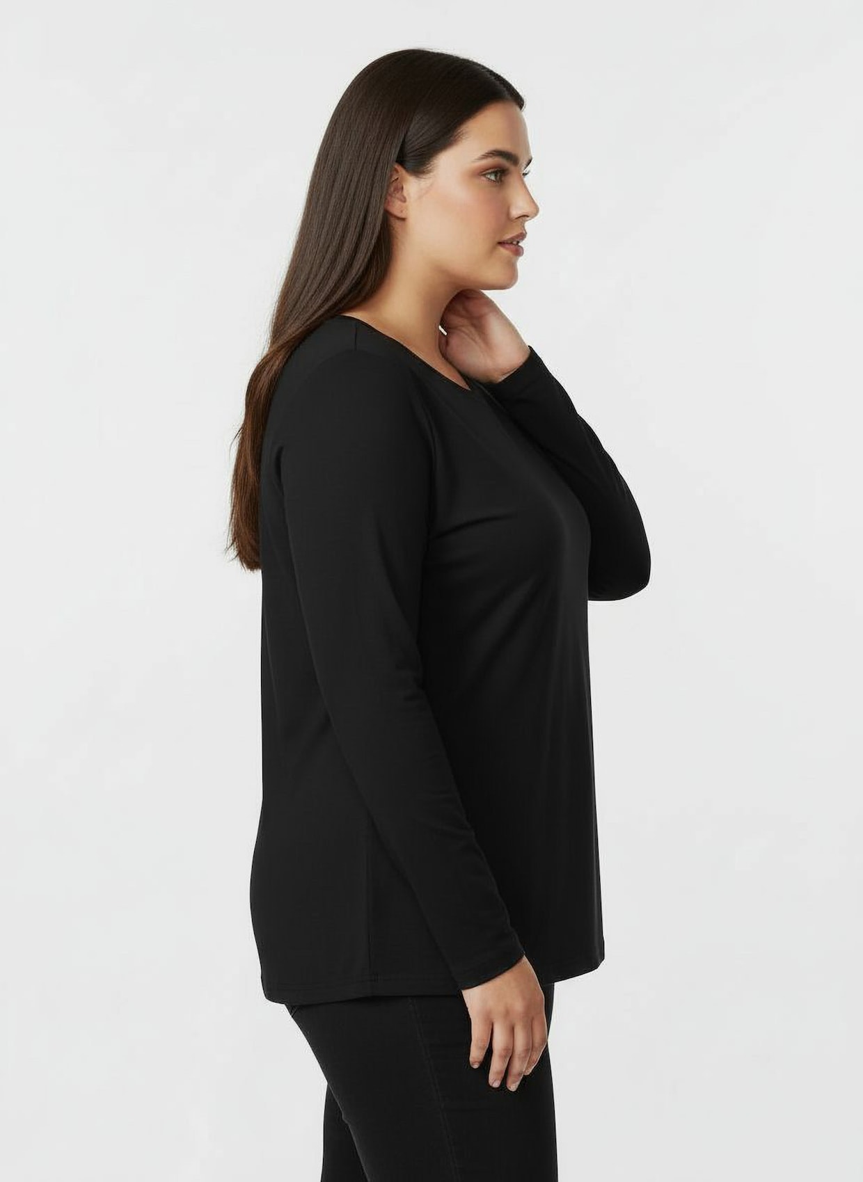 Rundhalsshirt mit zertifizierter Baumwolle - schwarz