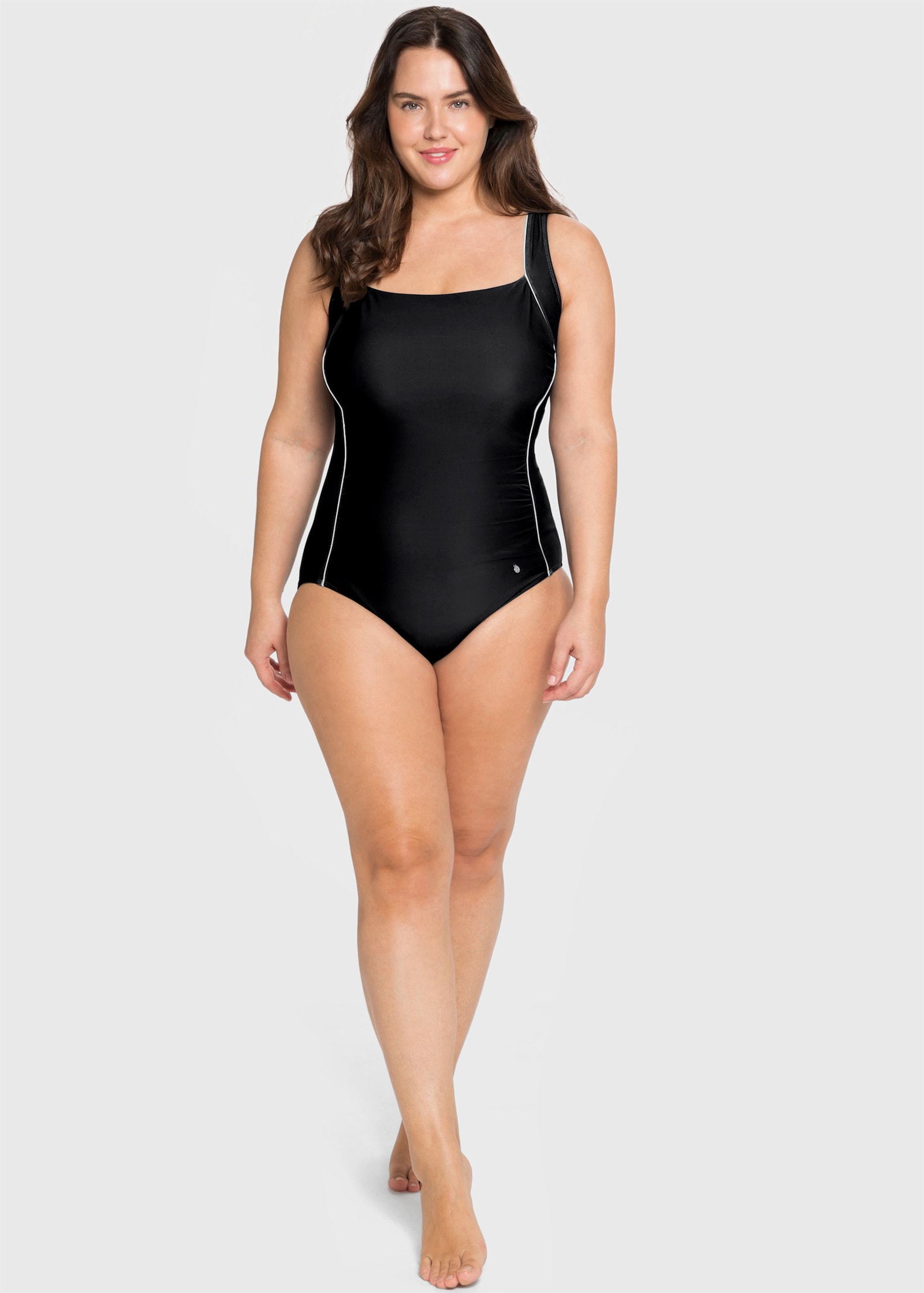 sheego Badeanzug mit Kontrastpaspeln und Shaping-Effekt - schwarz