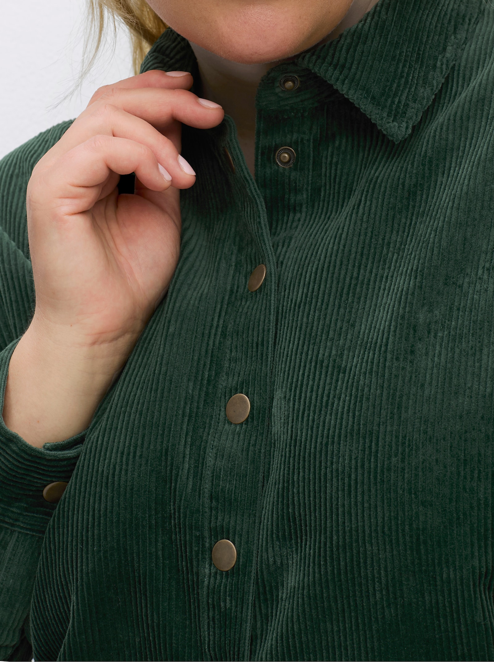 sheego Hemdbluse aus Cord, mit Taschen - moos