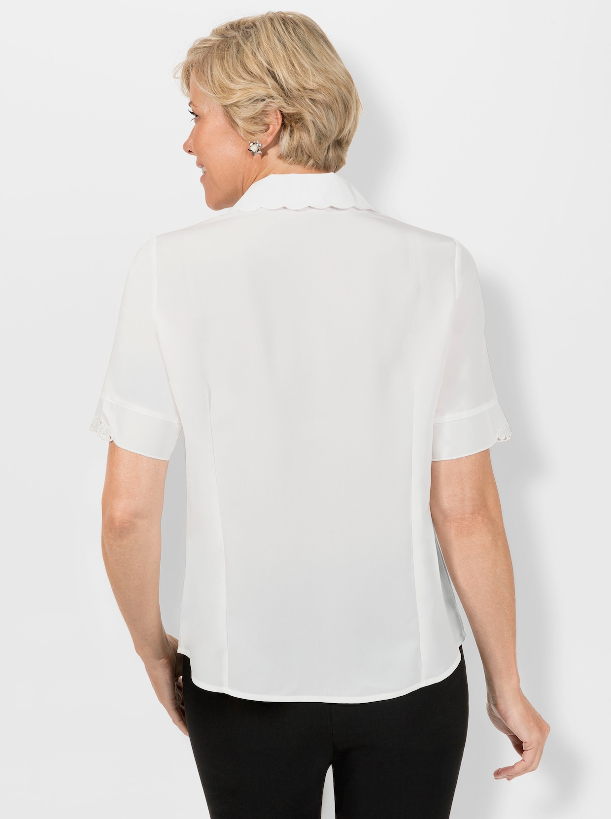 Blouse m. korte mouwen - ecru