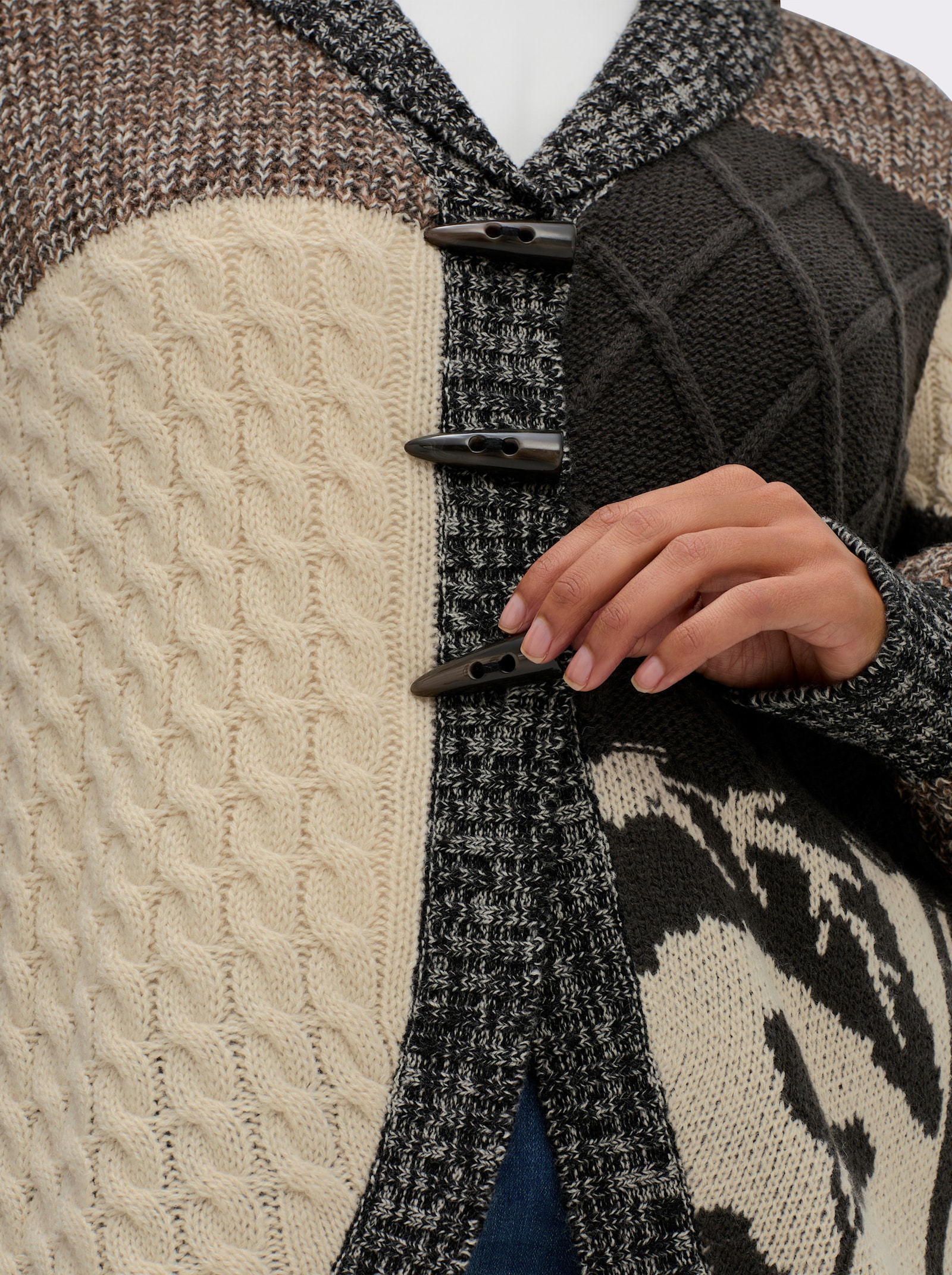 sheego by Joe Browns Strickjacke im rustikalen Patchwork-Stil - schoko-champagner-gemustert