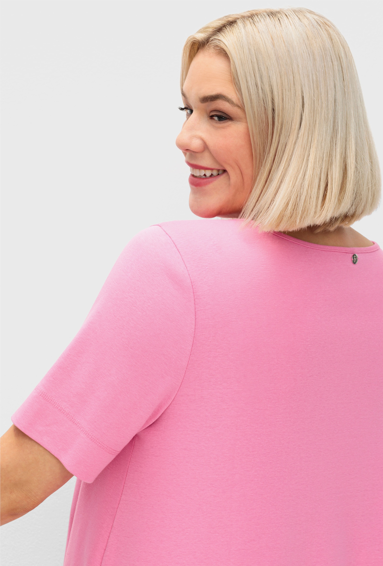 sheego Longshirt mit abgerundetem Saum - blumiges pink