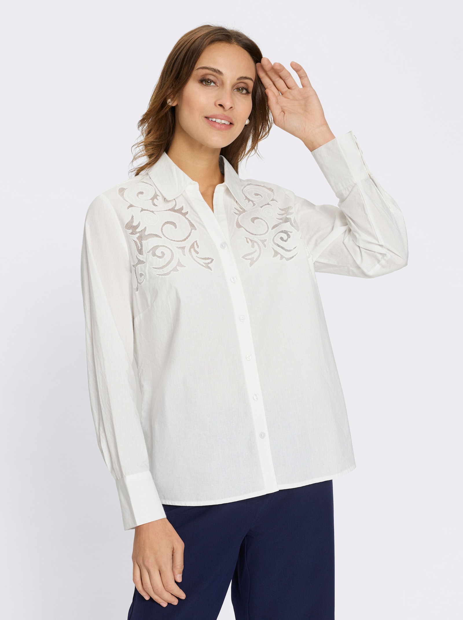 Baumwollbluse mit Stickerei und Netzeinsatz - ecru