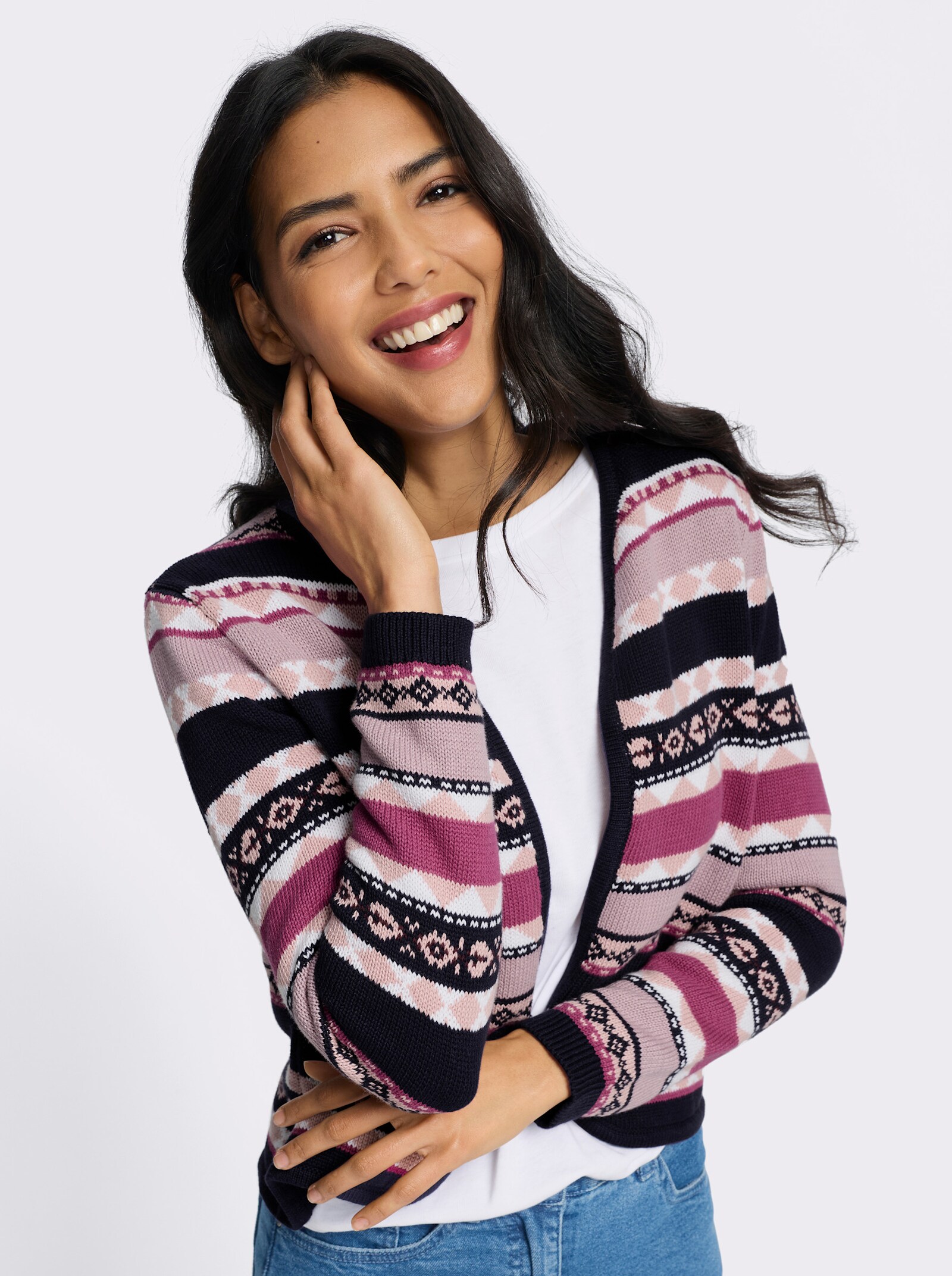 Jacquardstrickjacke im kurzer, offener Form - marine-erika-gemustert