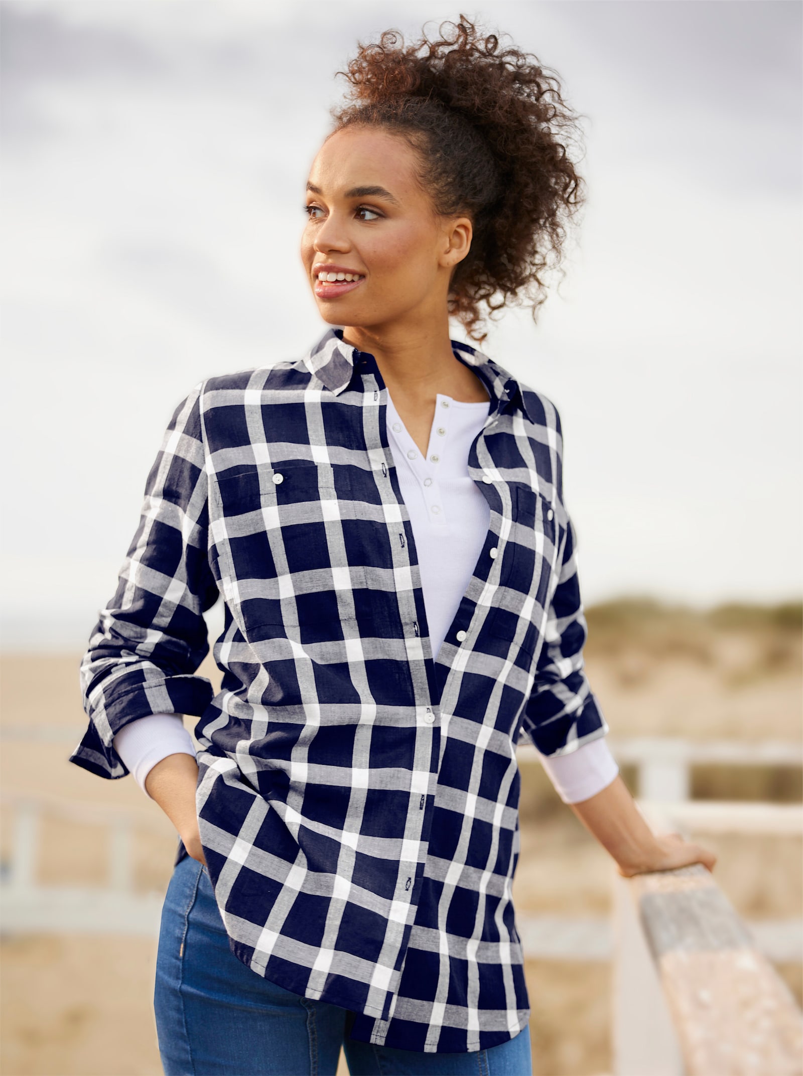 heine Hemdbluse mit abgerundetem Saum - marine-ecru-kariert