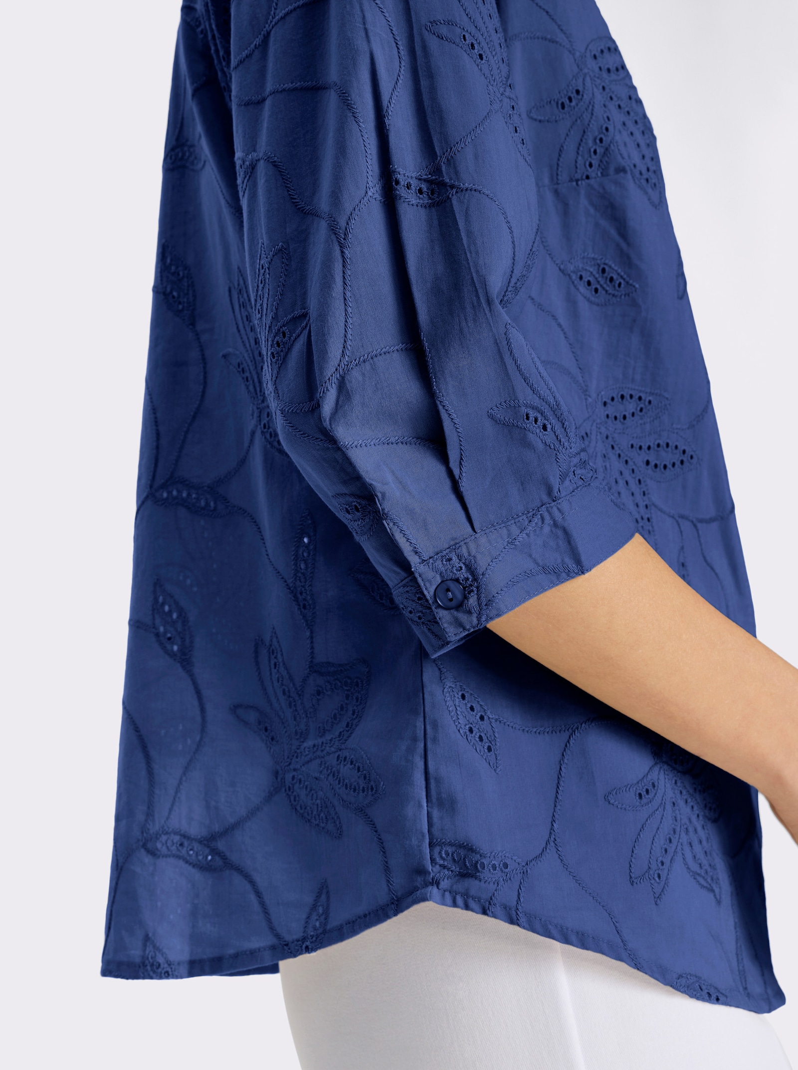 Bavln. blúzka s madeirovou výšivkou - Kráľovská modrá